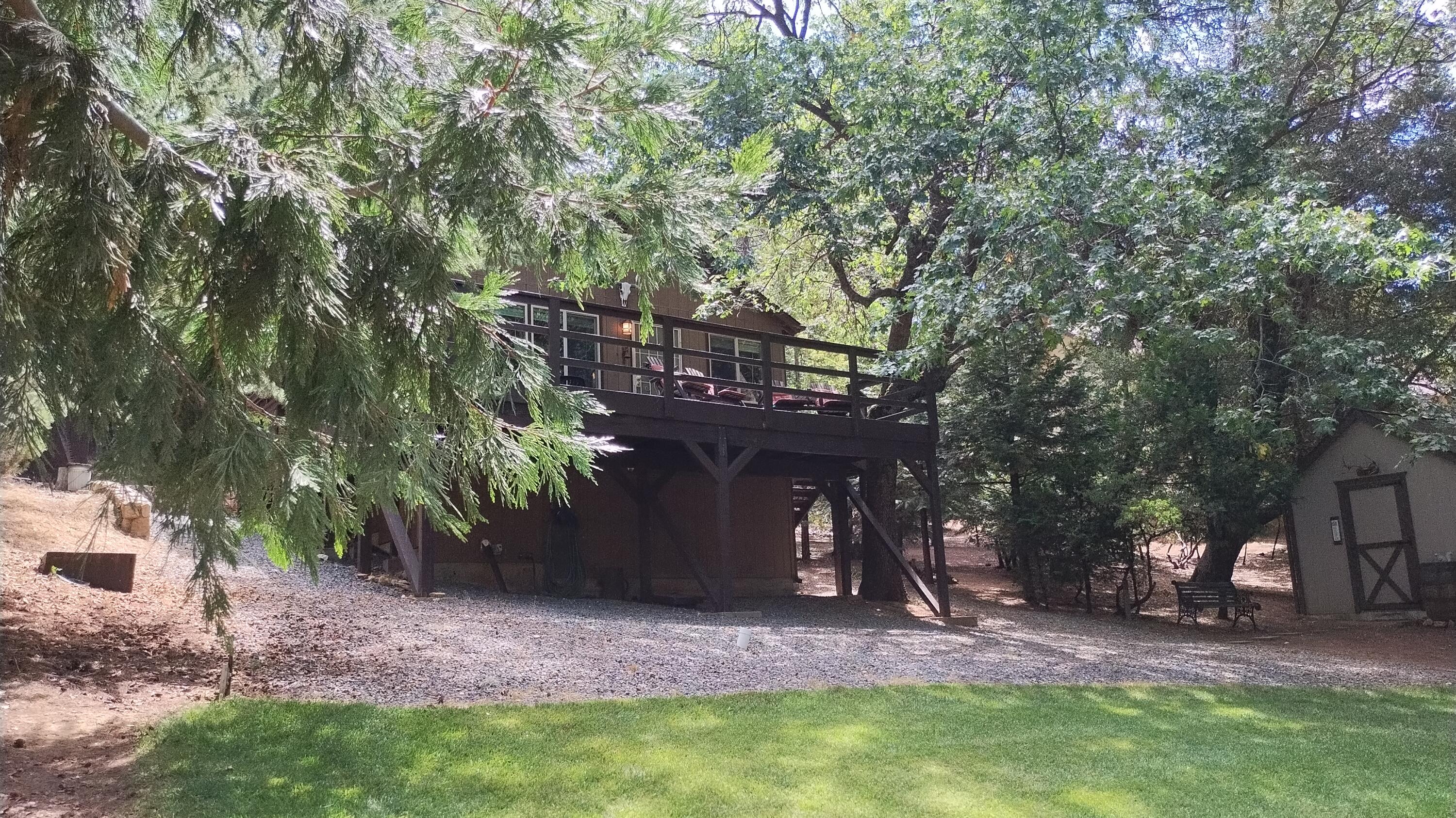 1271 Wy Ct, Camp Nelson, CA 93265