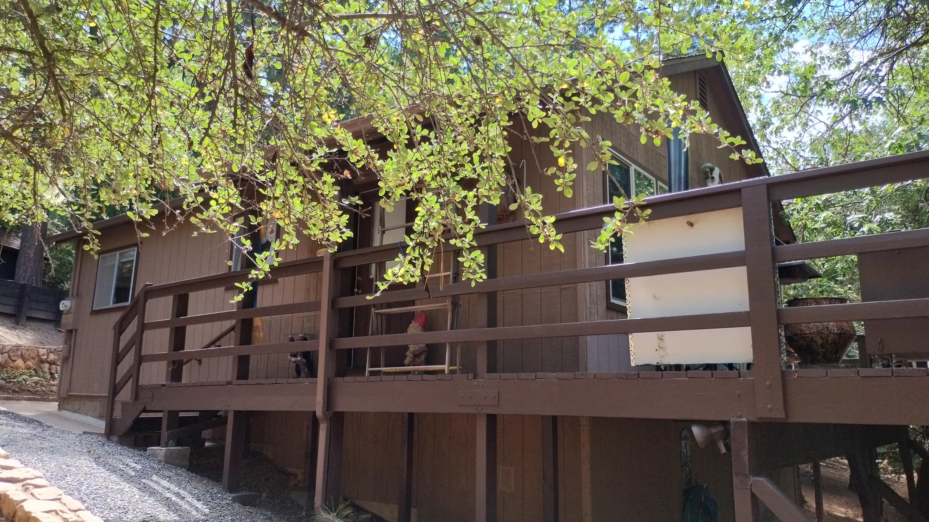 1271 Wy Ct, Camp Nelson, CA 93265