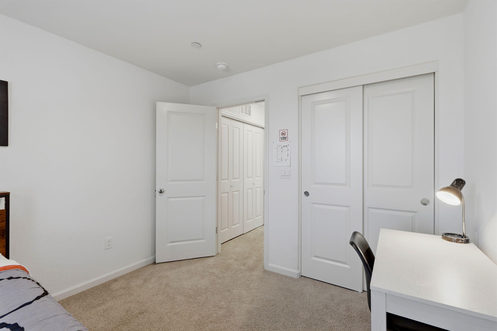 562 W Greenwood Ave, Woodlake, CA 93286