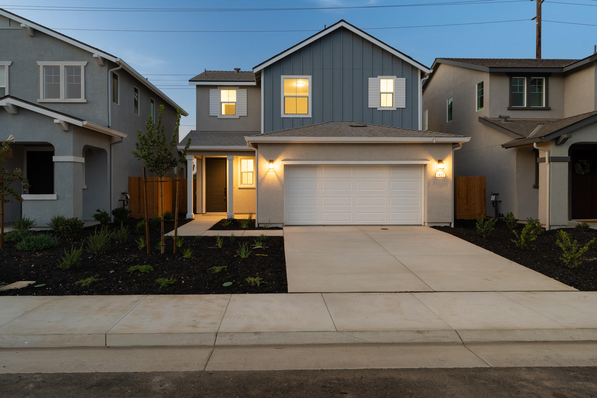 1425 W Payson Ave, Visalia, CA 93291