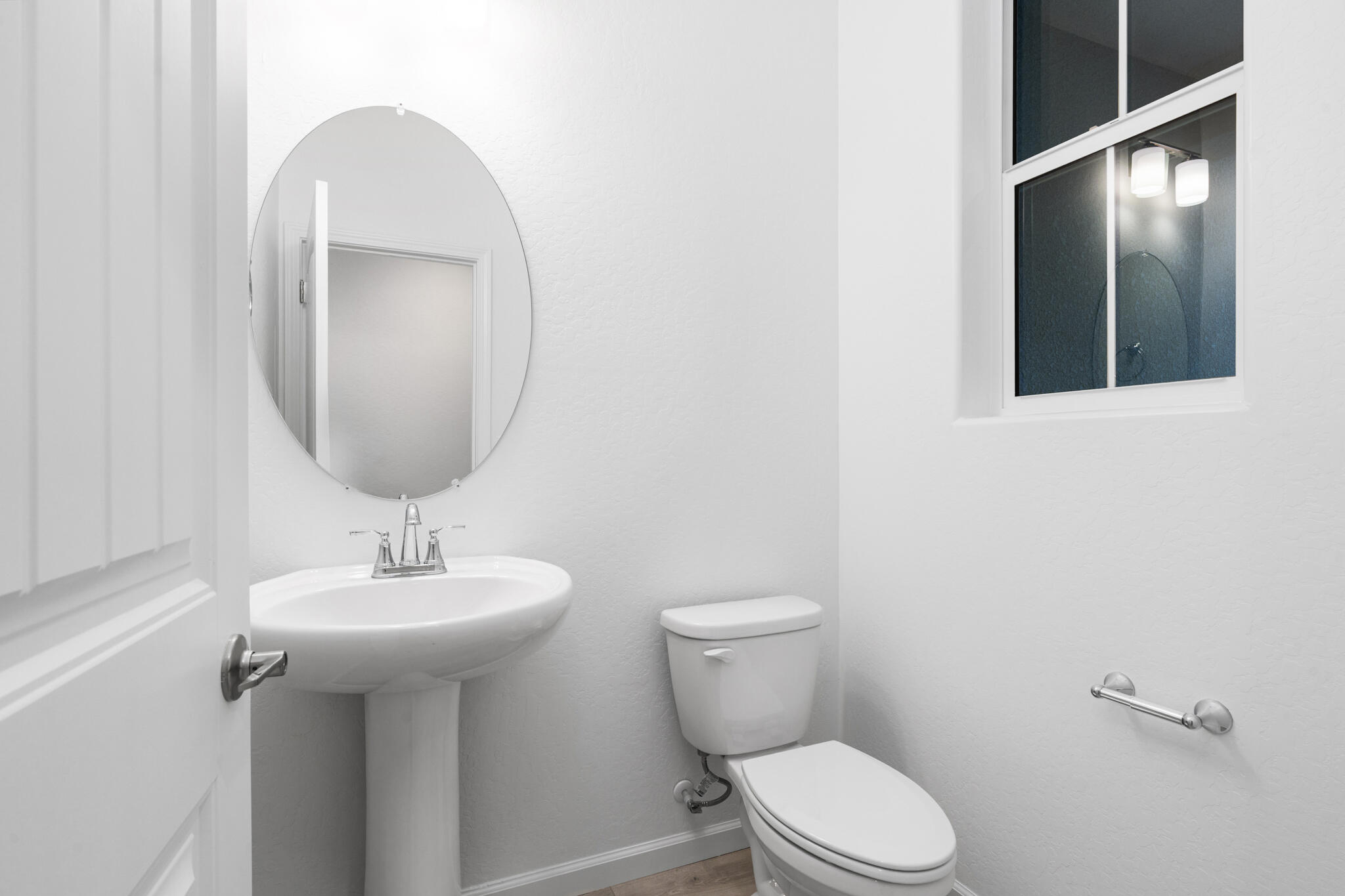 1425 W Payson Ave, Visalia, CA 93291