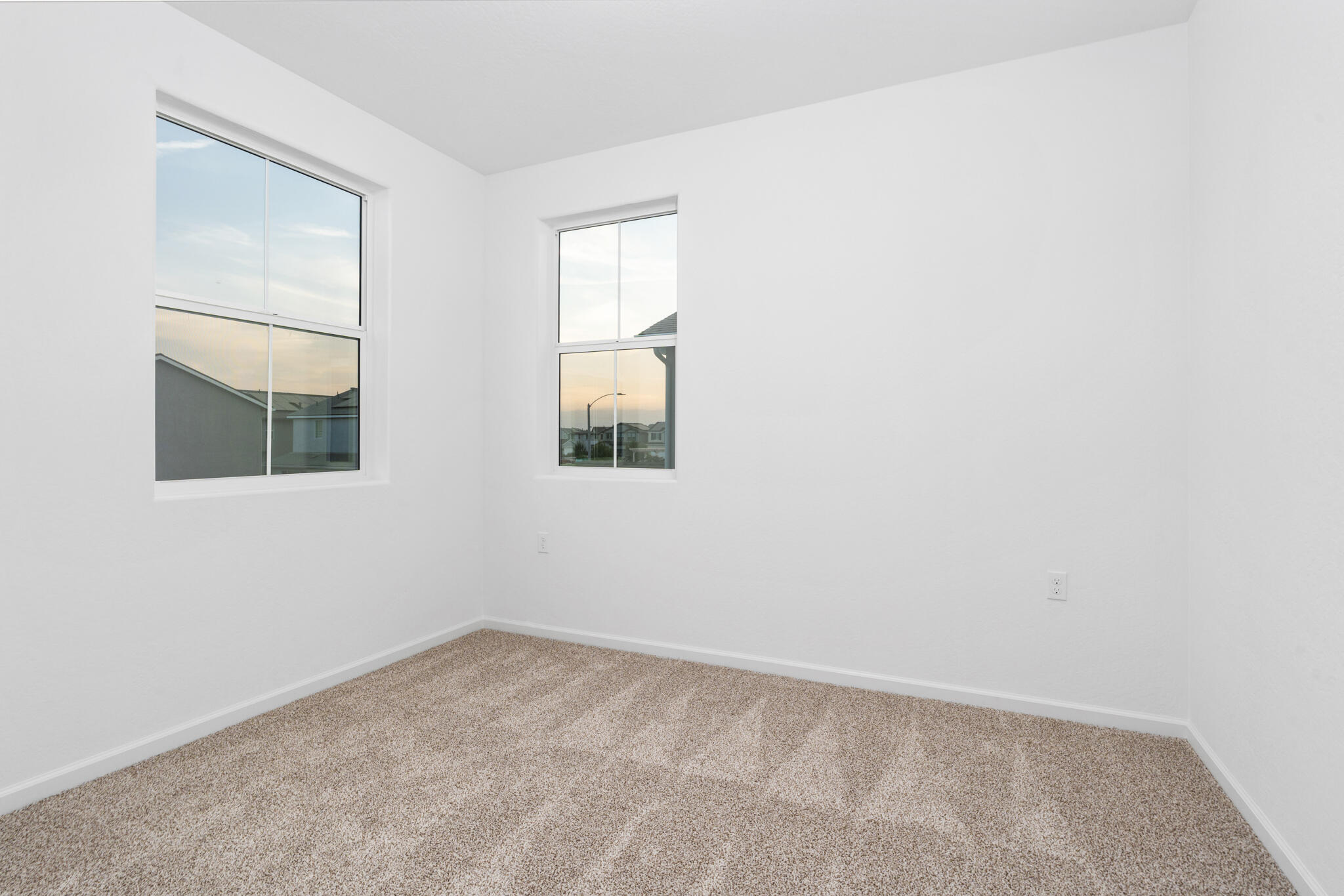 1425 W Payson Ave, Visalia, CA 93291