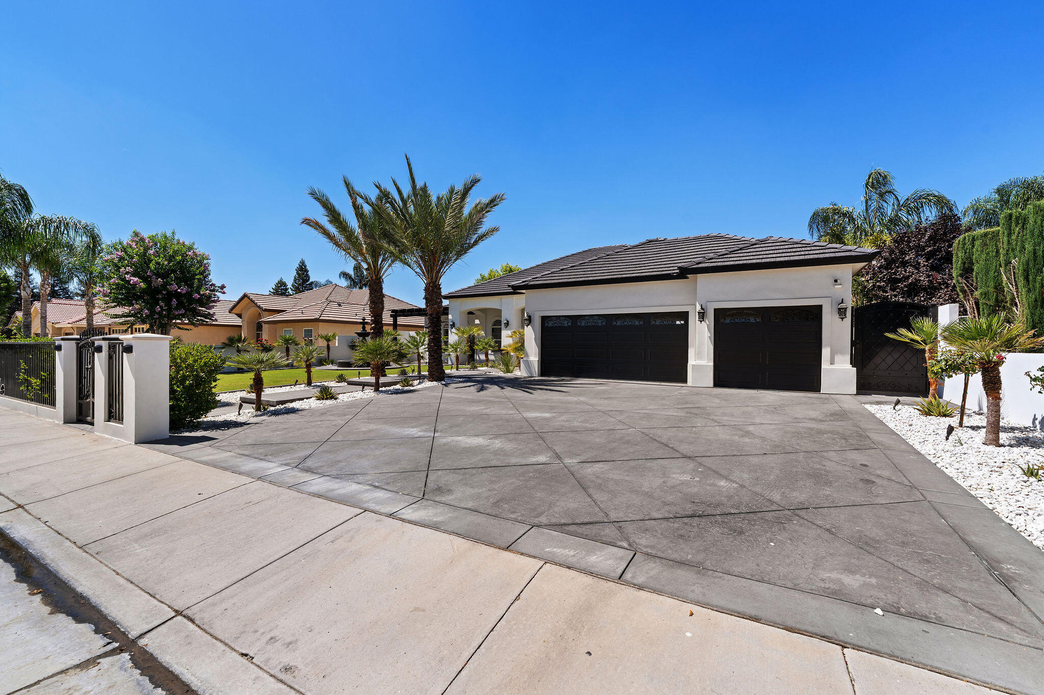 4412 Cimarron Ridge Dr, Bakersfield, CA 93313