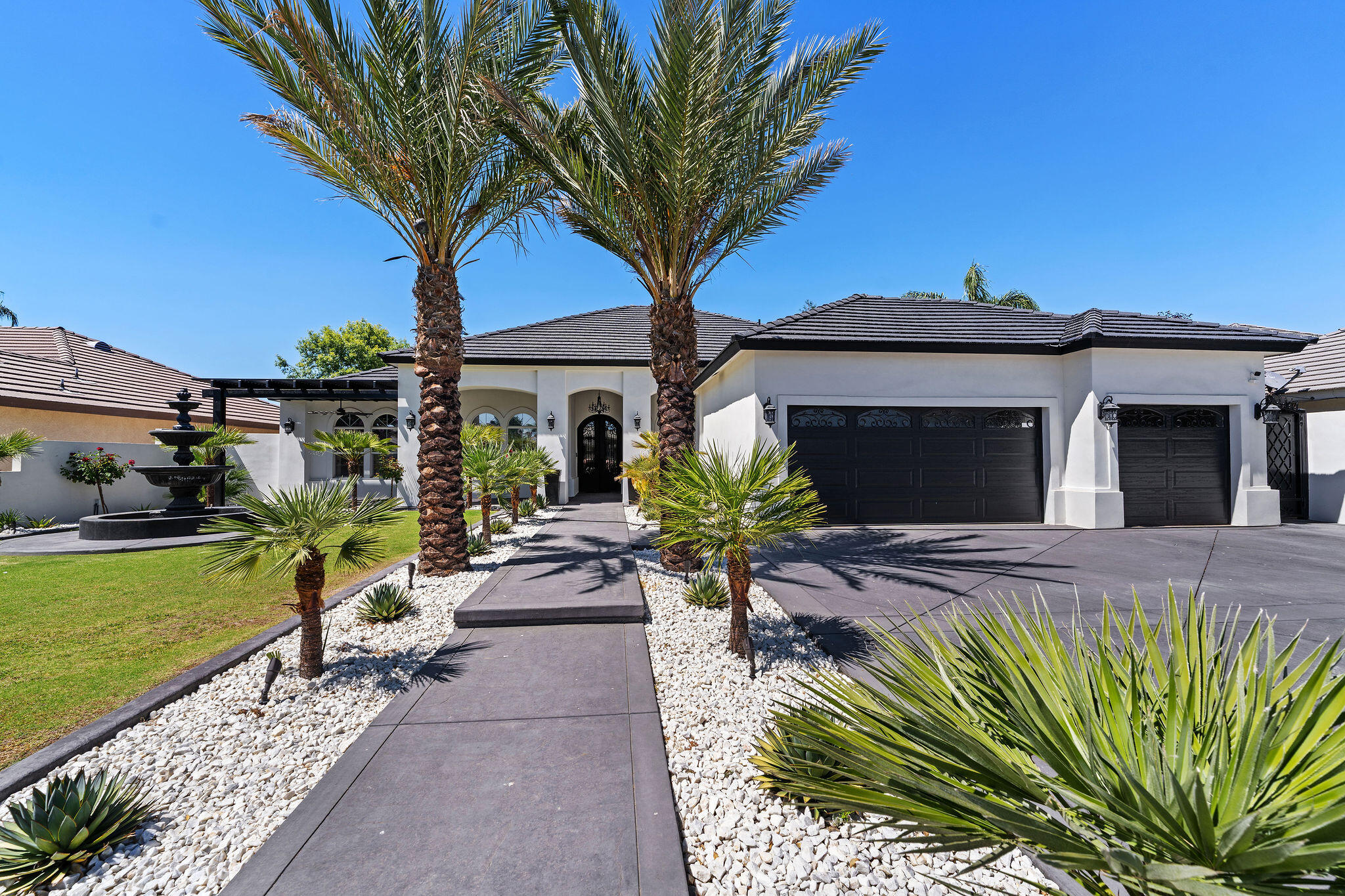4412 Cimarron Ridge Dr, Bakersfield, CA 93313