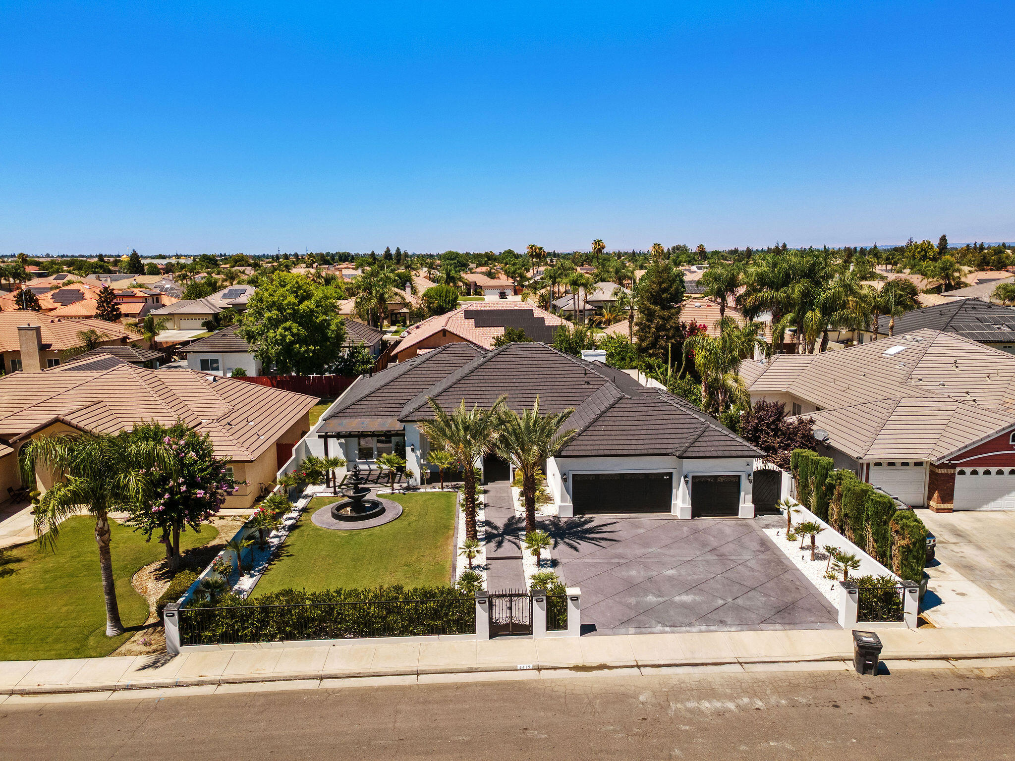 4412 Cimarron Ridge Dr, Bakersfield, CA 93313