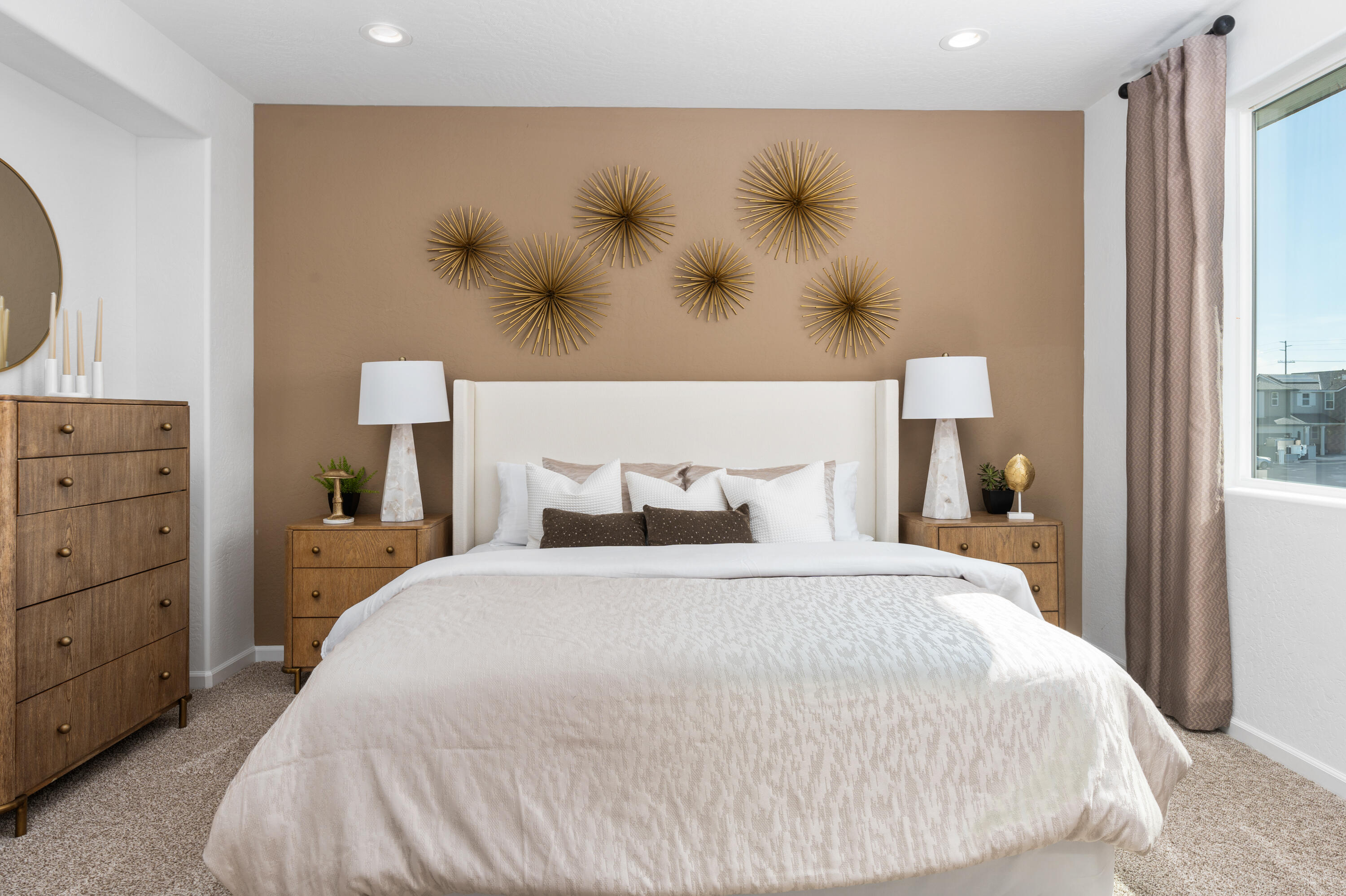 3028 N Hickory Ave, Visalia, CA 93291