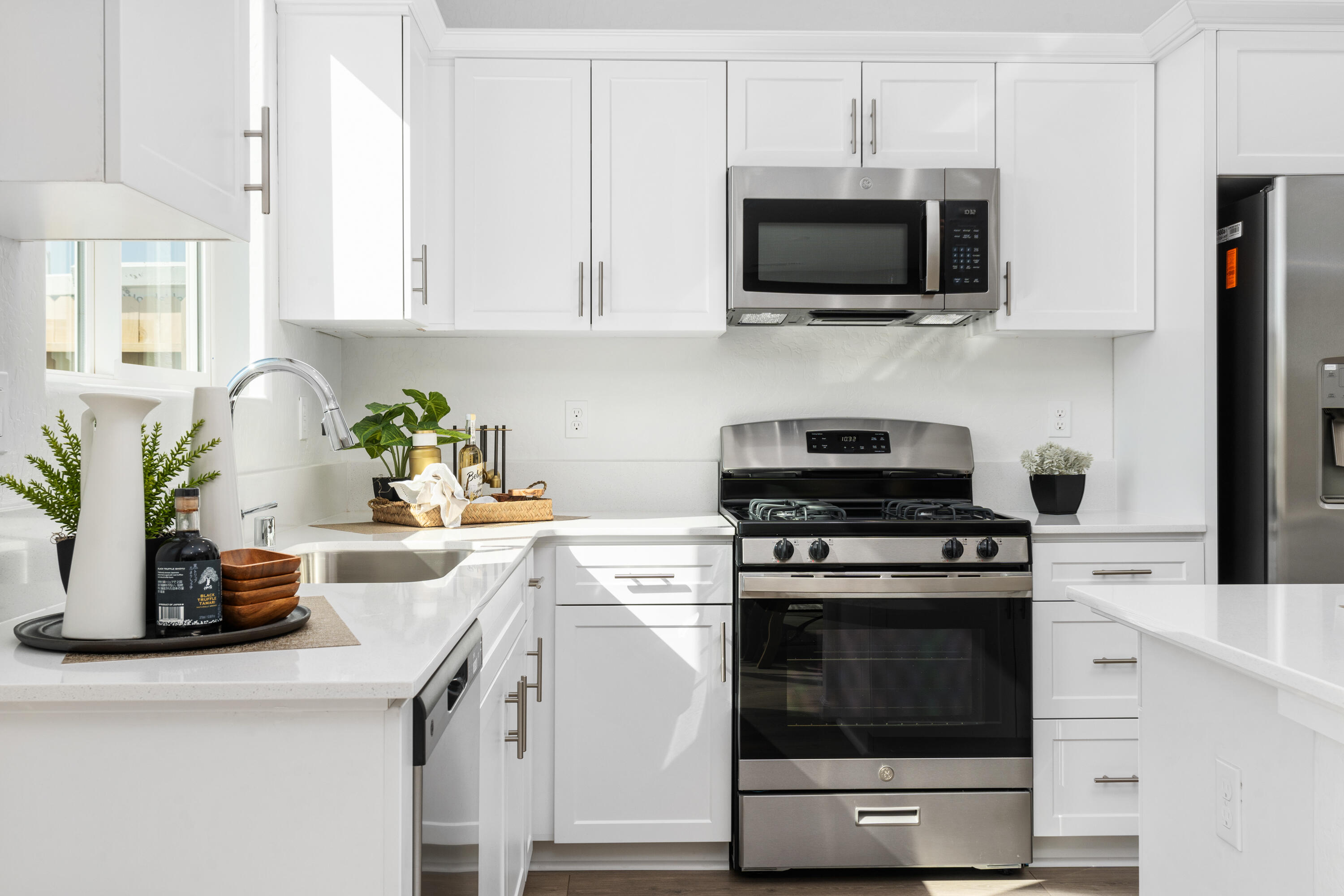 3028 N Hickory Ave, Visalia, CA 93291