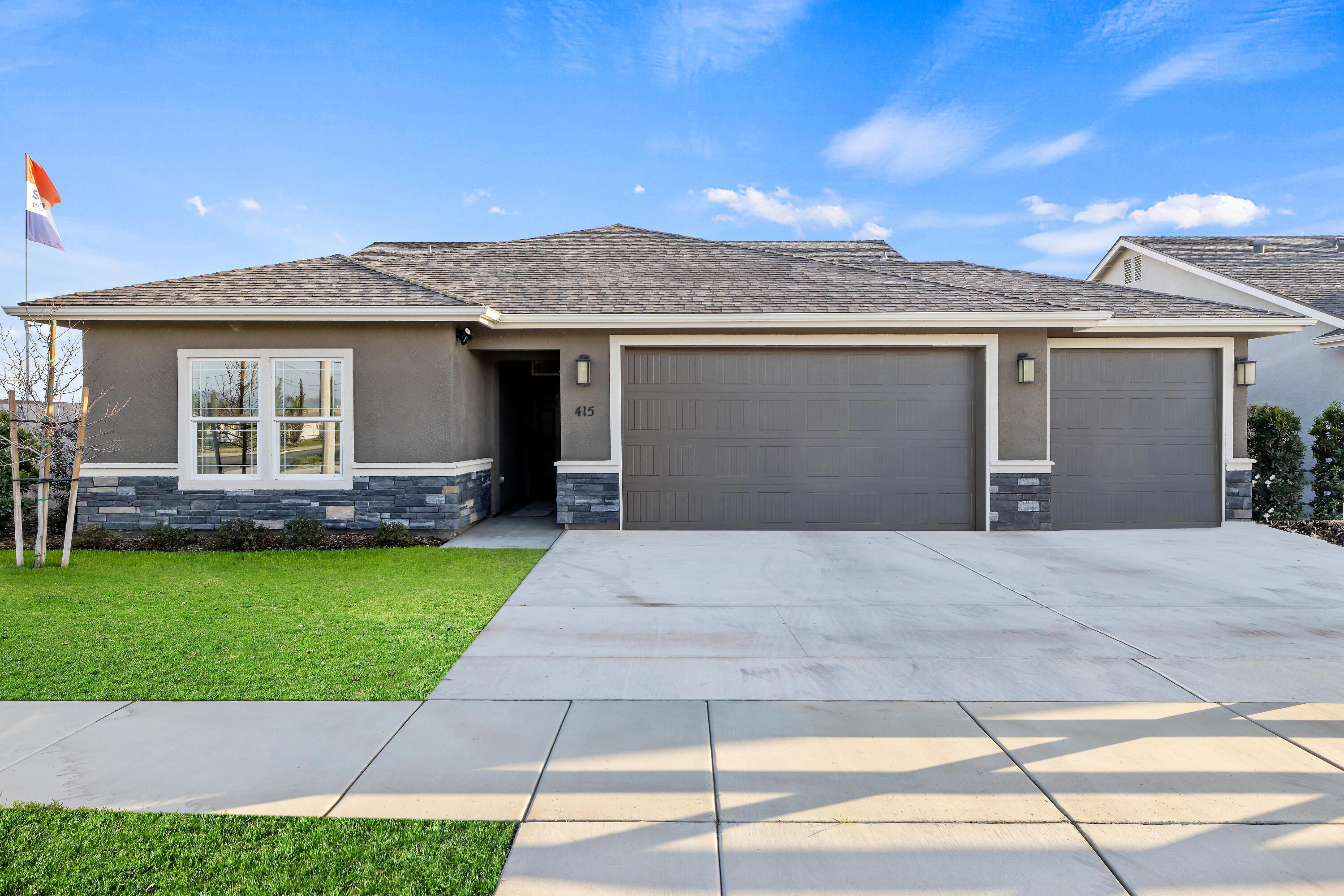 415 W Joan Ave, Porterville, CA 93257