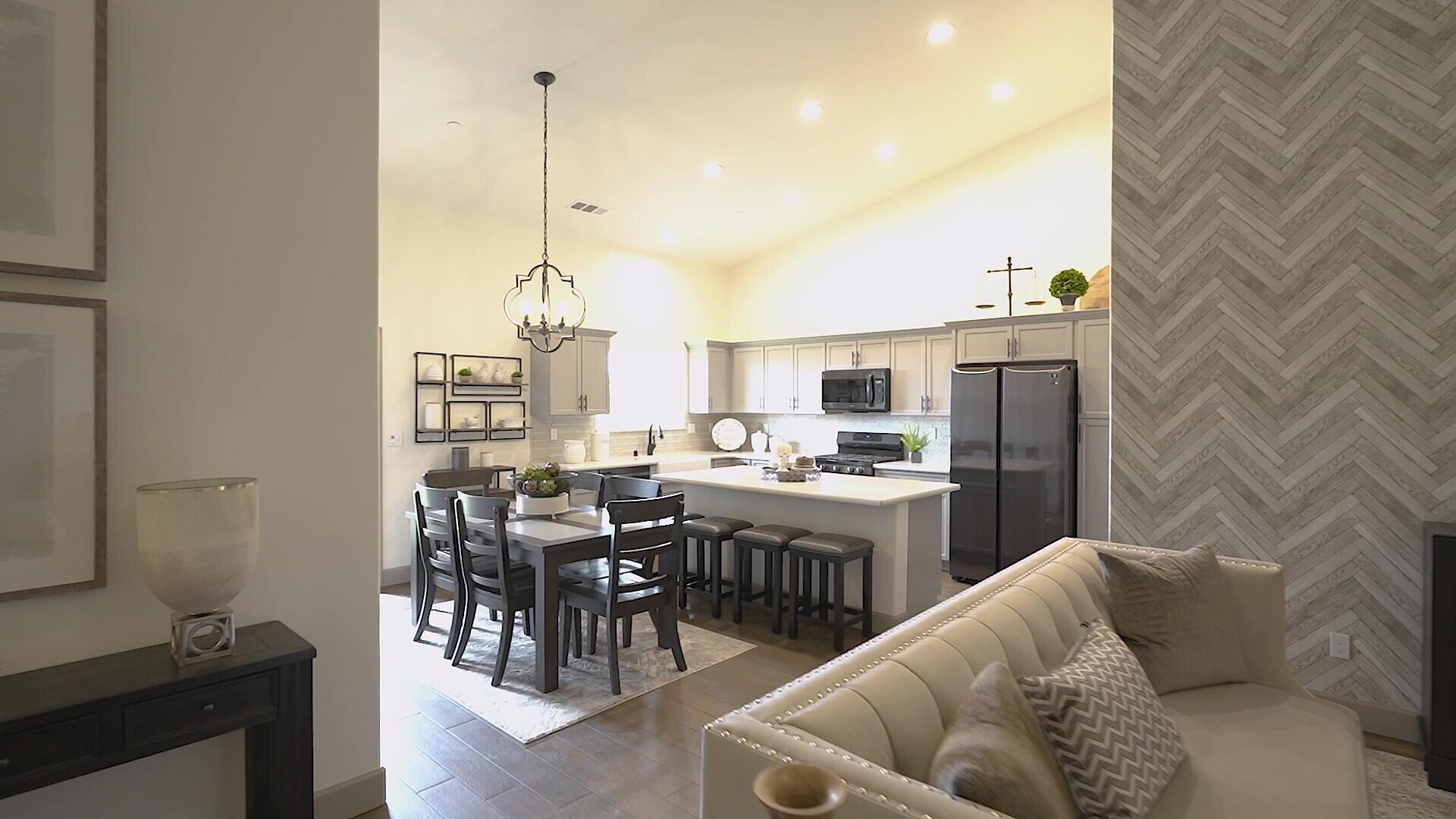 415 W Joan Ave, Porterville, CA 93257