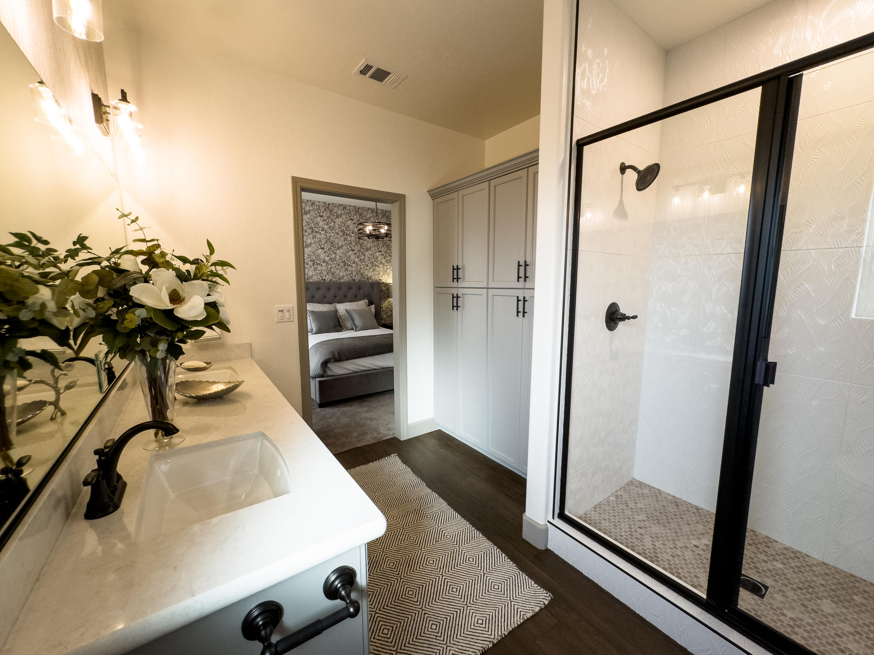 415 W Joan Ave, Porterville, CA 93257