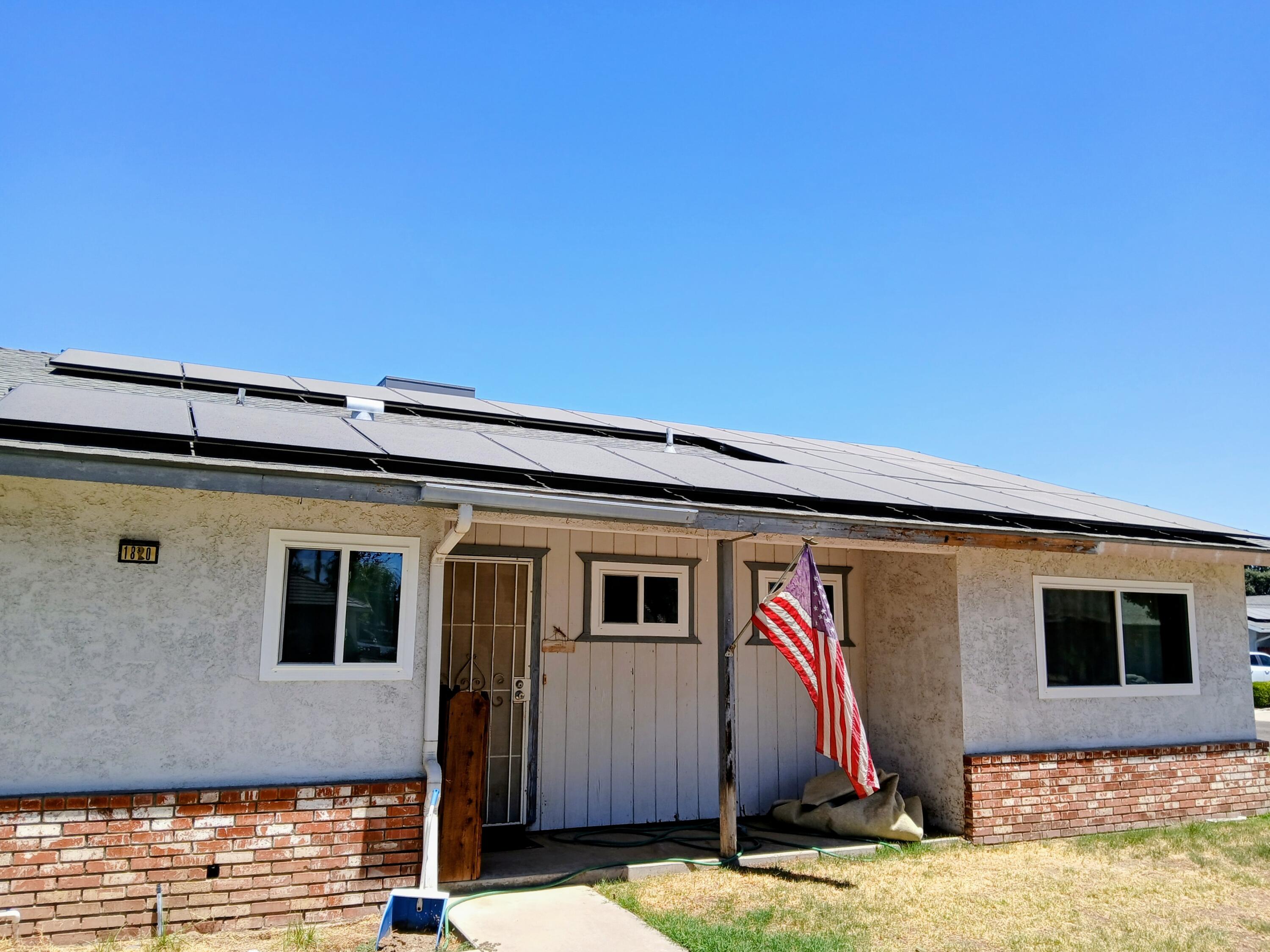 1820 E Ash Ave, Tulare, CA 93274