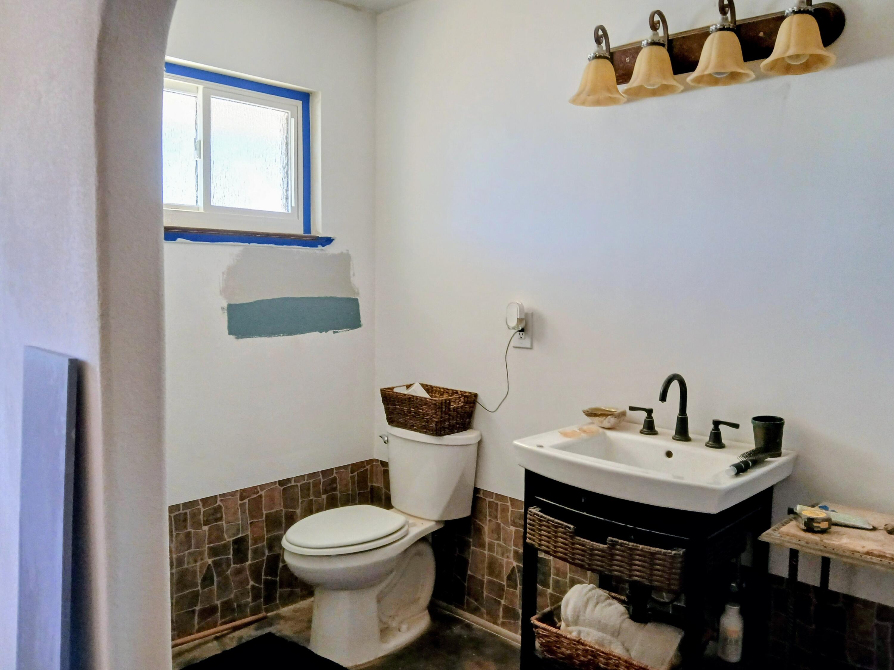 1820 E Ash Ave, Tulare, CA 93274