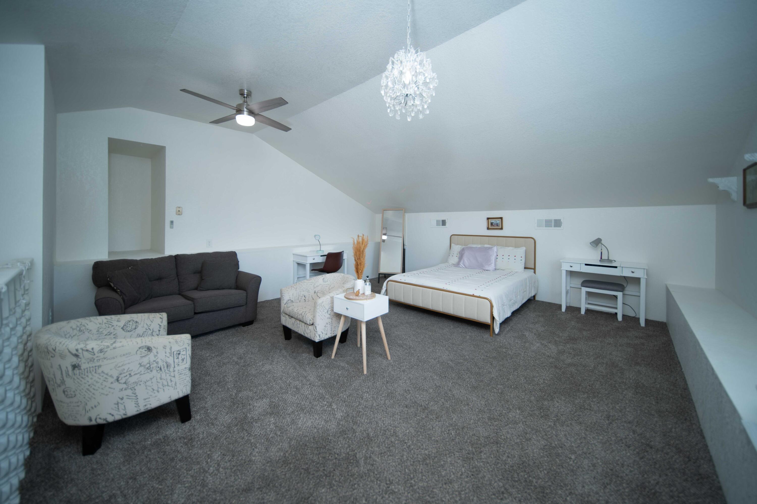 453 Timmy Ave, Clovis, CA 93612