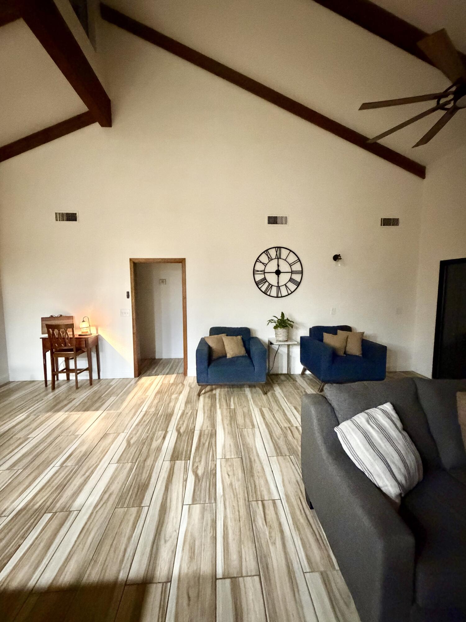 453 Timmy Ave, Clovis, CA 93612