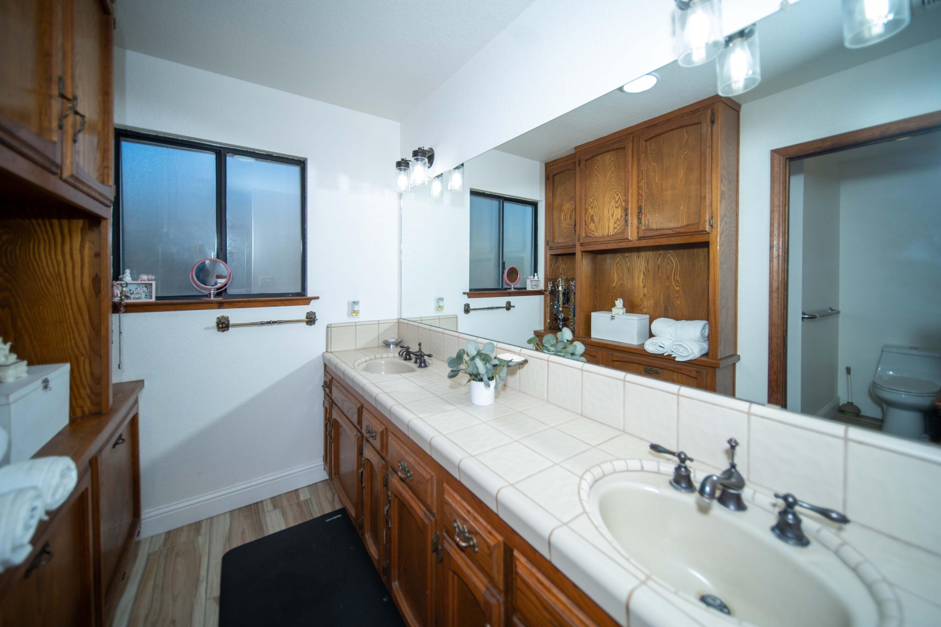 453 Timmy Ave, Clovis, CA 93612