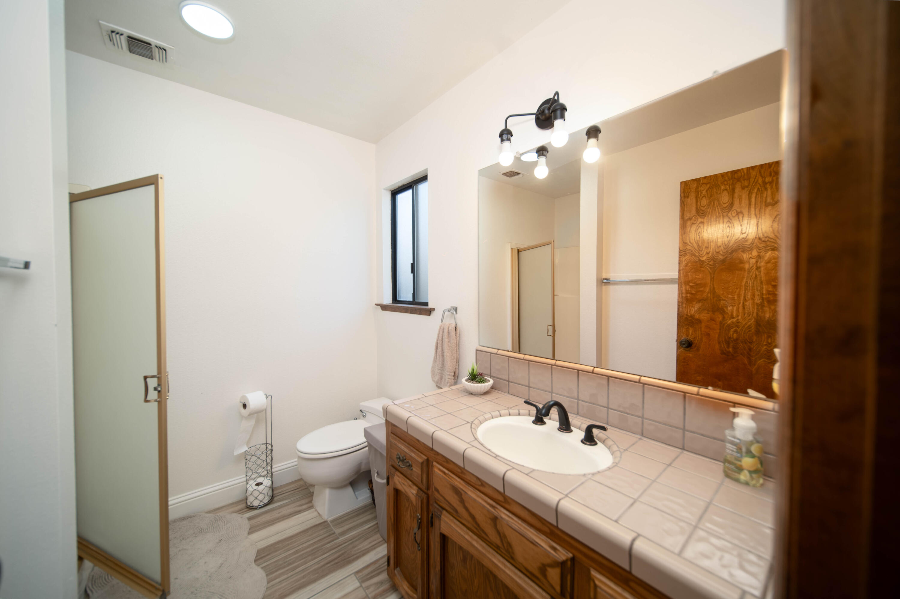 453 Timmy Ave, Clovis, CA 93612