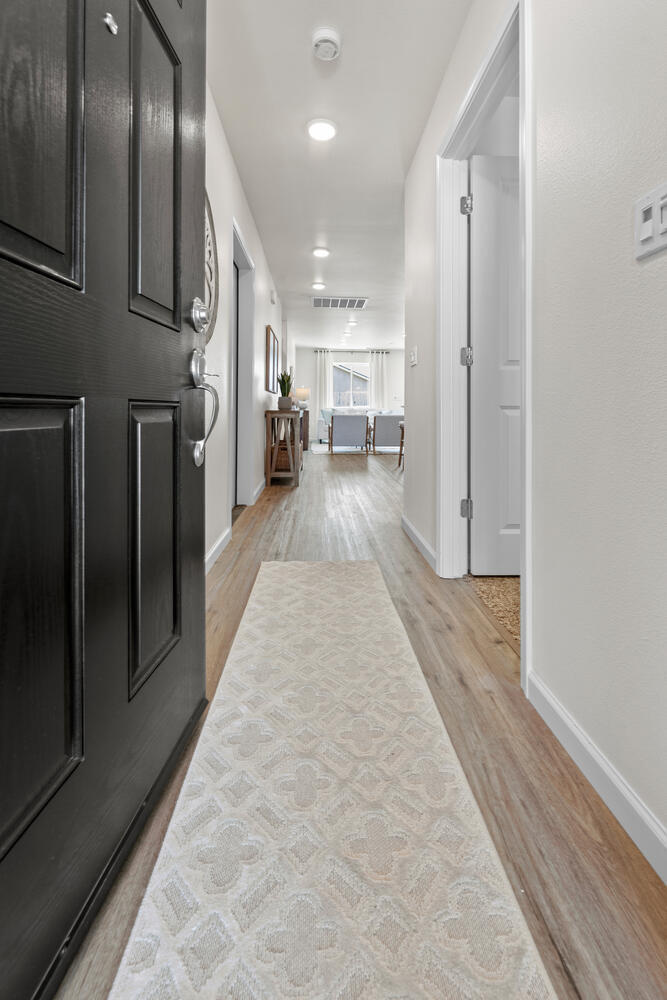 856 Westwood Ave, Lindsay, CA 93247