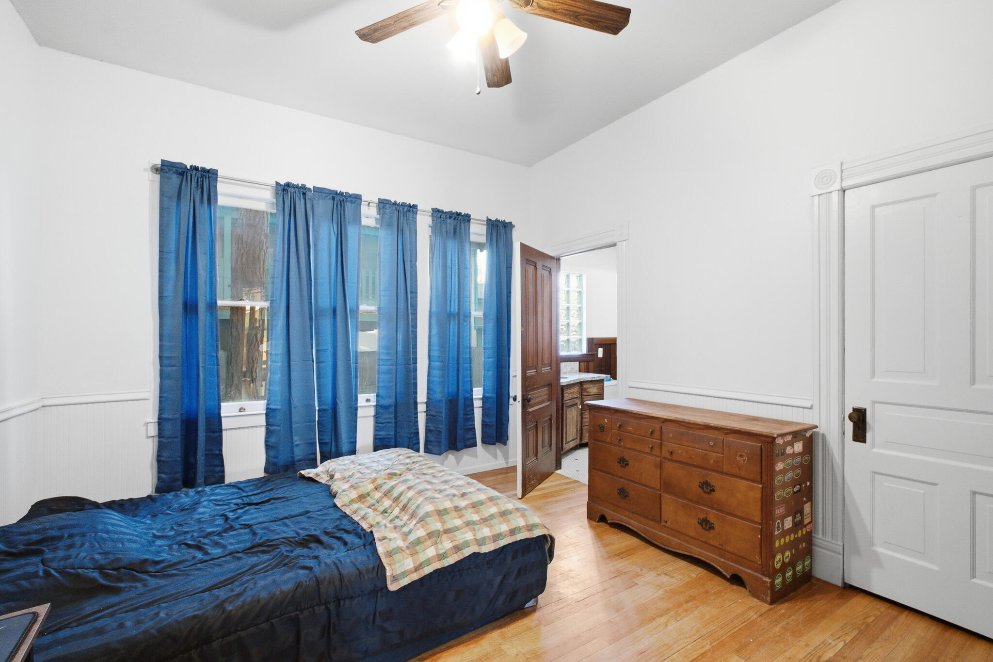444 S Church St, Visalia, CA 93277