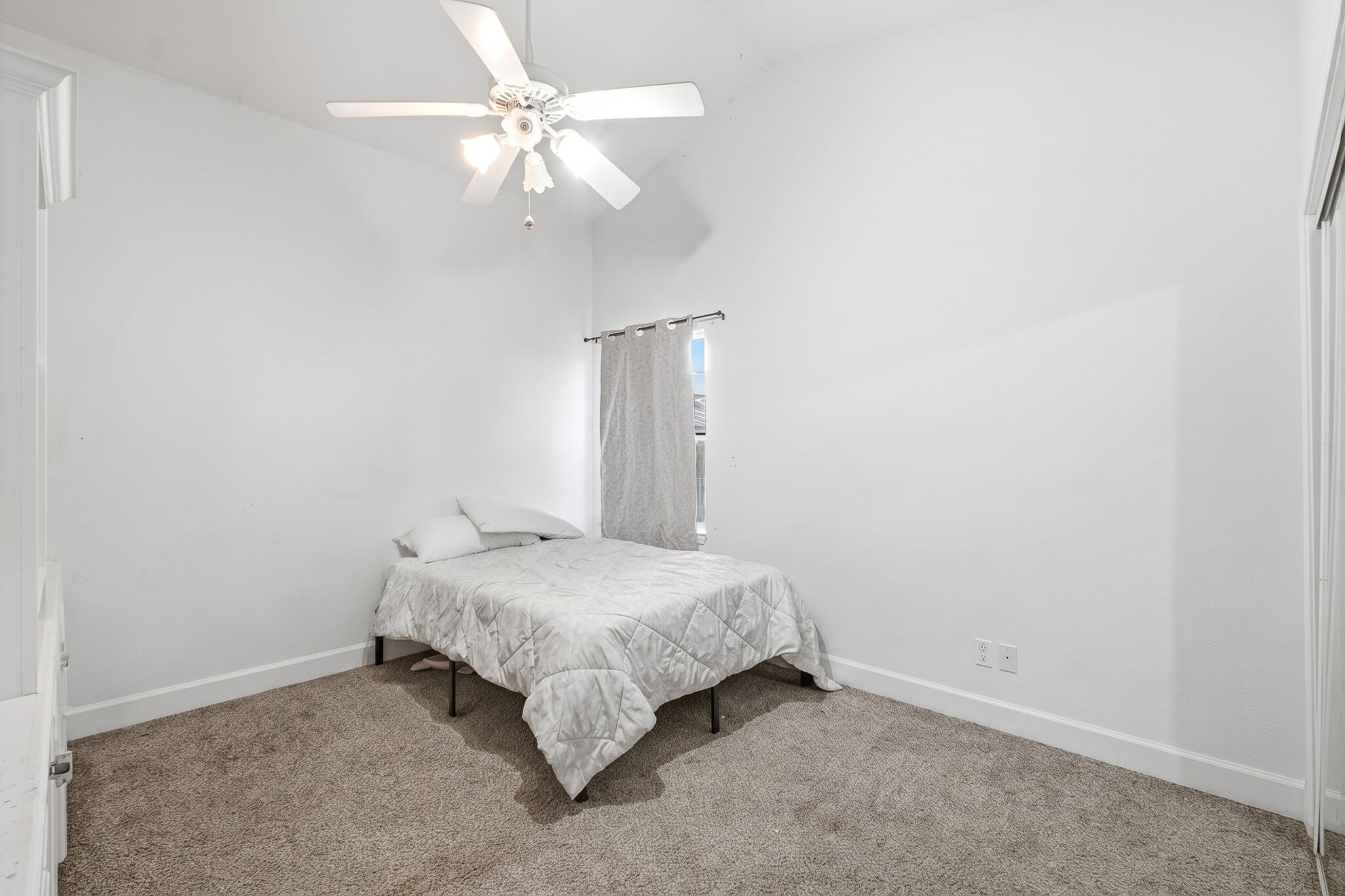 444 S Church St, Visalia, CA 93277