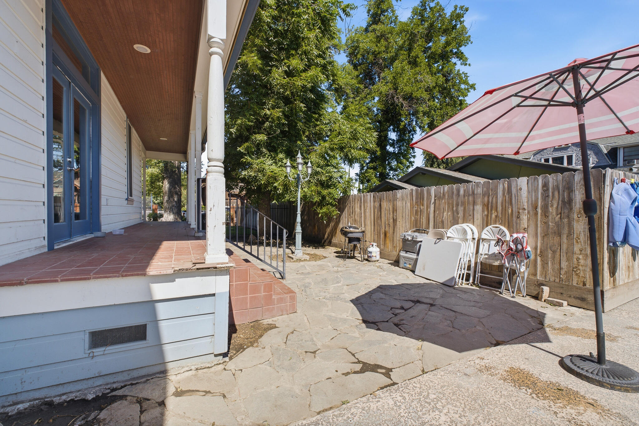 444 S Church St, Visalia, CA 93277