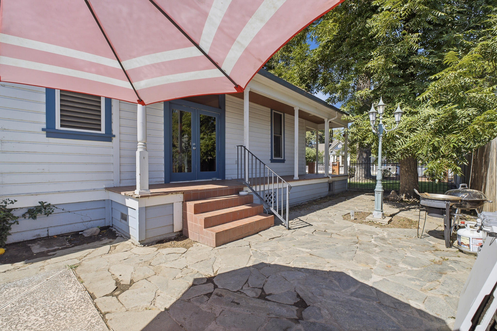 444 S Church St, Visalia, CA 93277