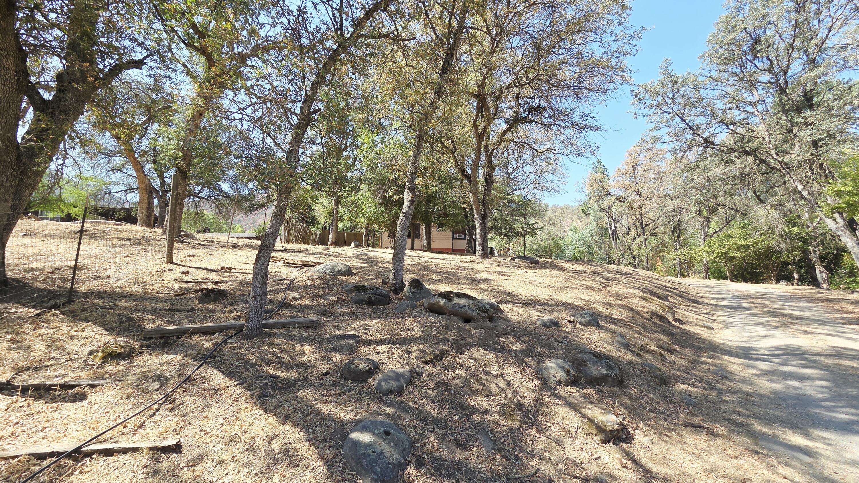 37647 Rio Vista Dr, Springville, CA 93265