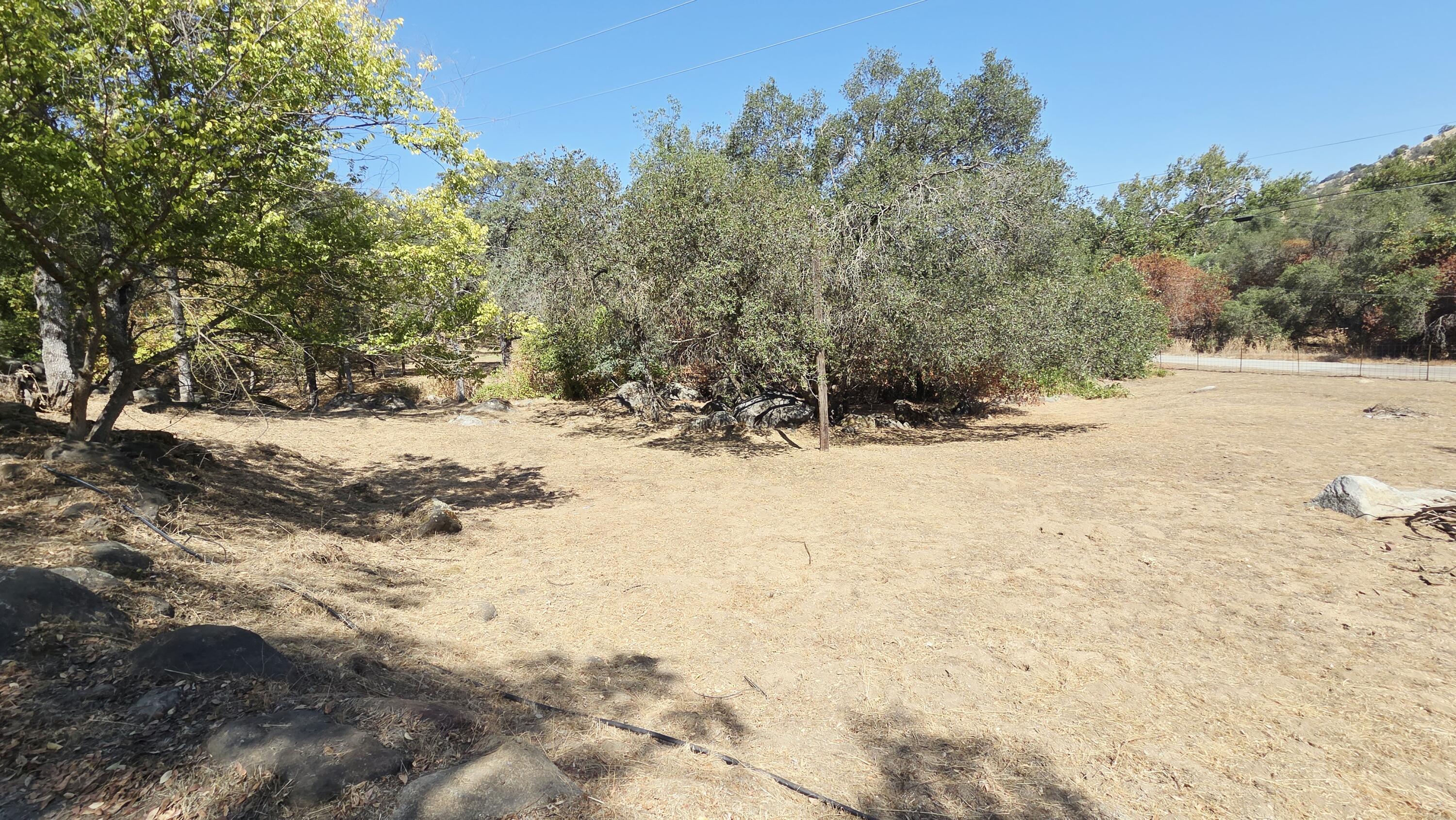 37647 Rio Vista Dr, Springville, CA 93265