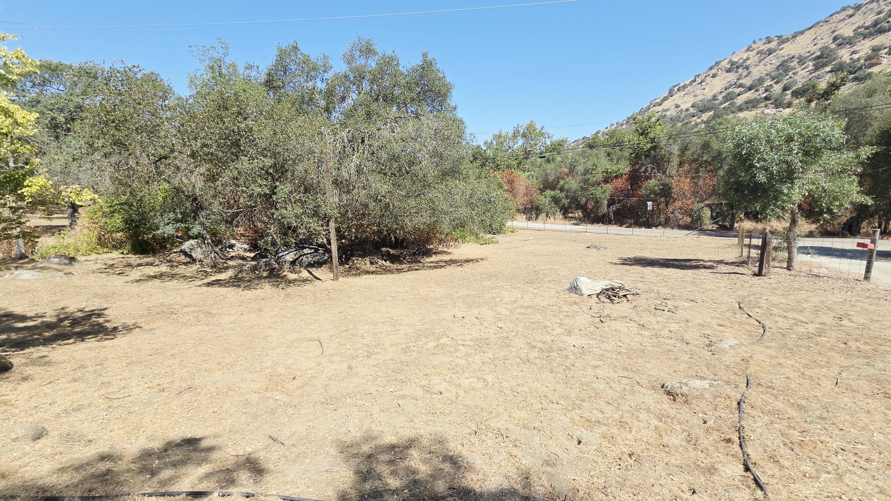 37647 Rio Vista Dr, Springville, CA 93265