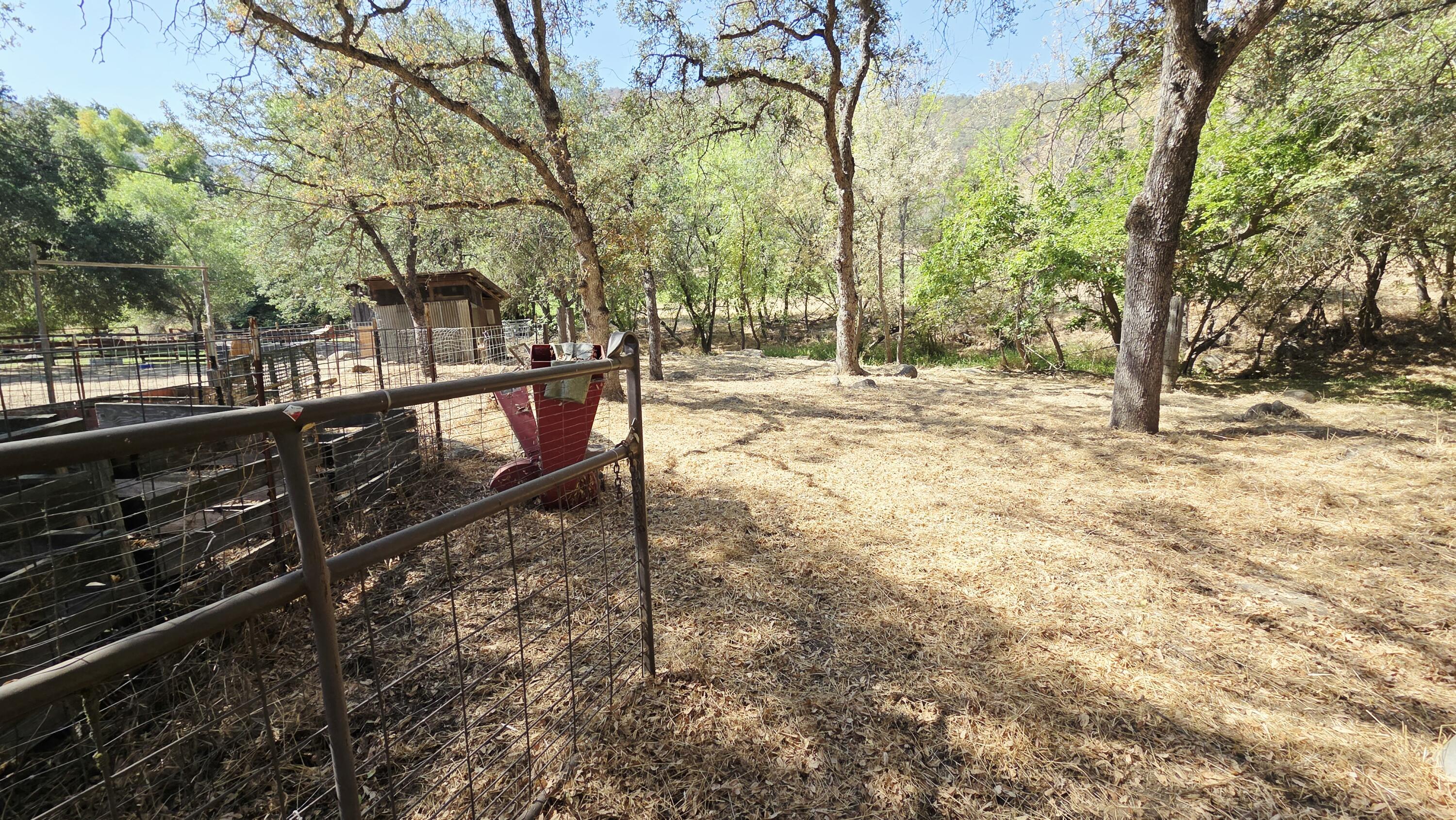 37647 Rio Vista Dr, Springville, CA 93265