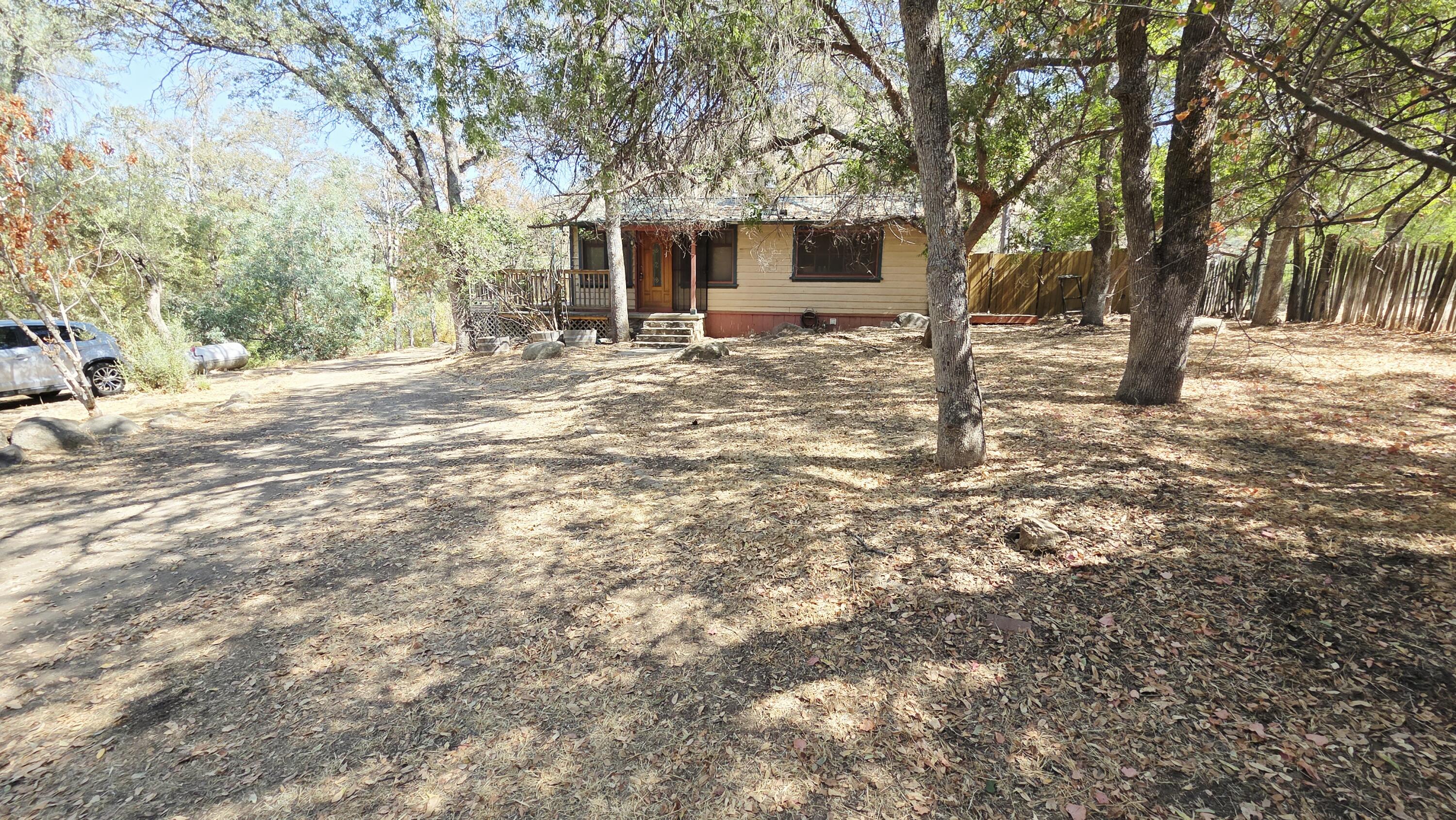 37647 Rio Vista Dr, Springville, CA 93265