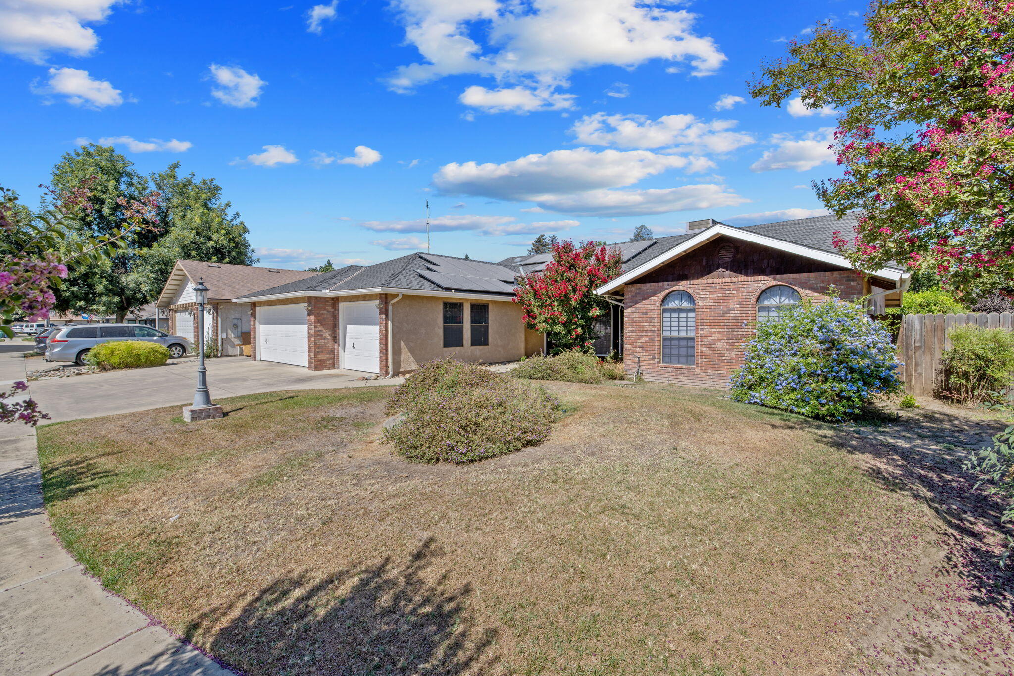 1968 London Cir, Tulare, CA 93274