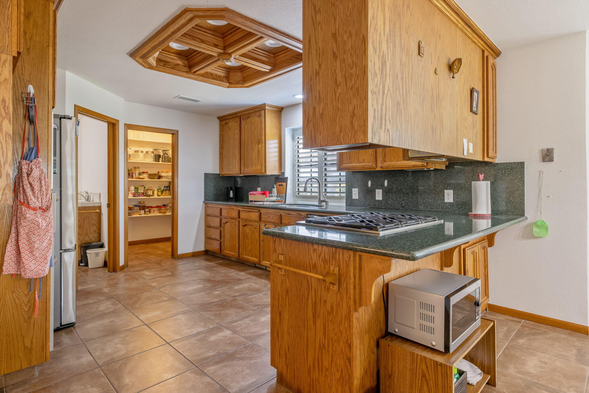 1968 London Cir, Tulare, CA 93274