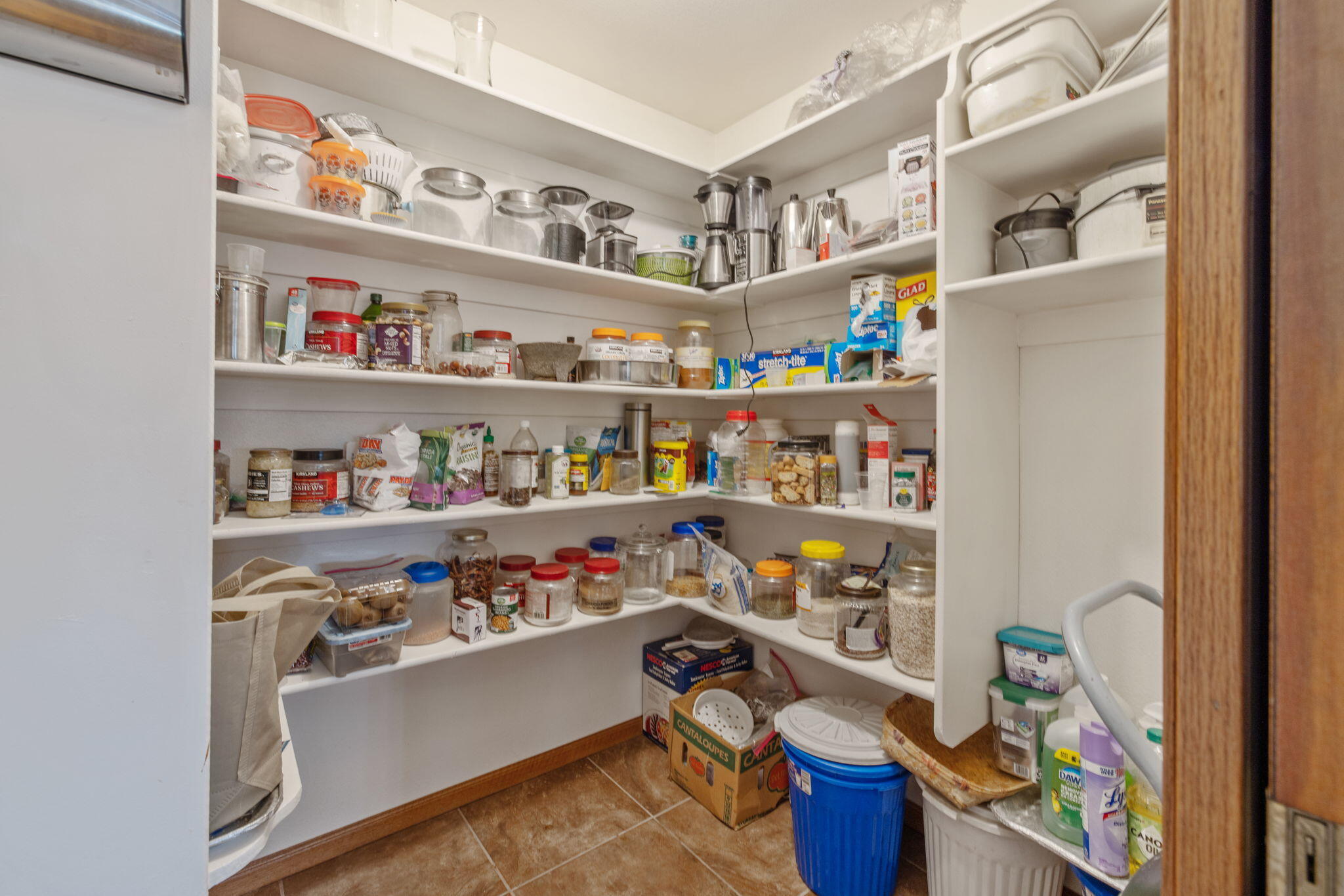1968 London Cir, Tulare, CA 93274