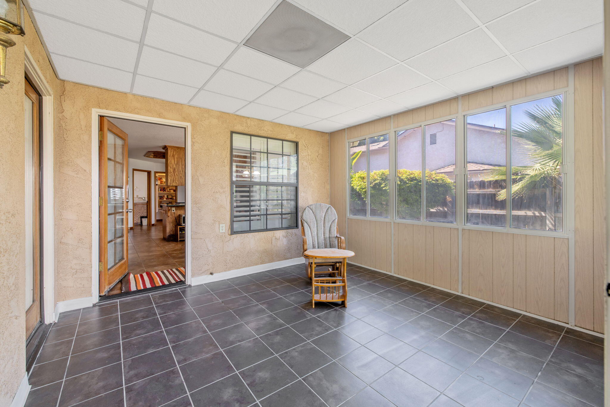 1968 London Cir, Tulare, CA 93274