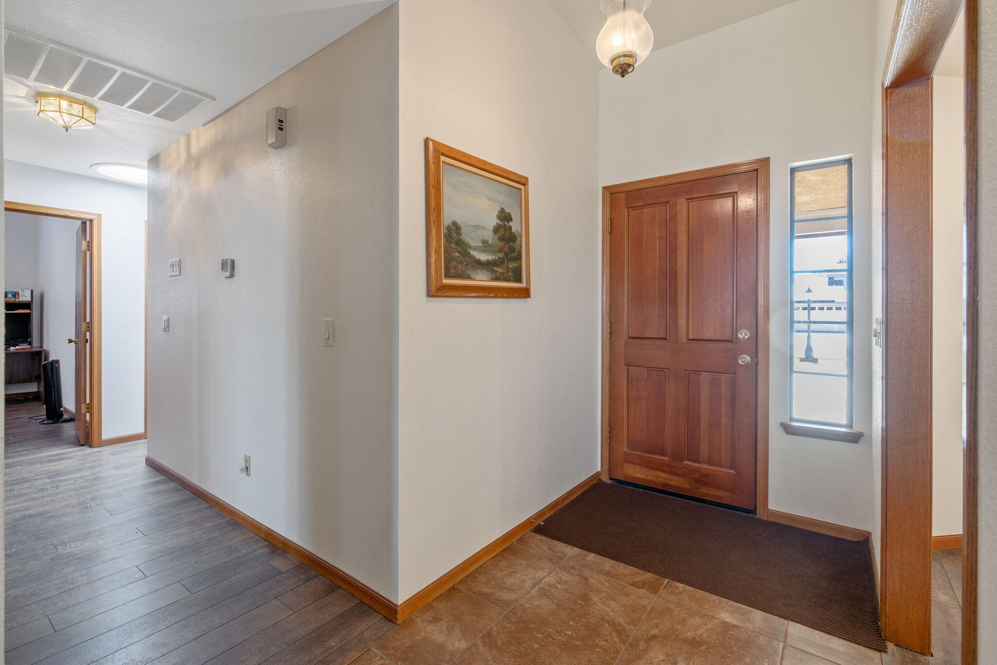 1968 London Cir, Tulare, CA 93274