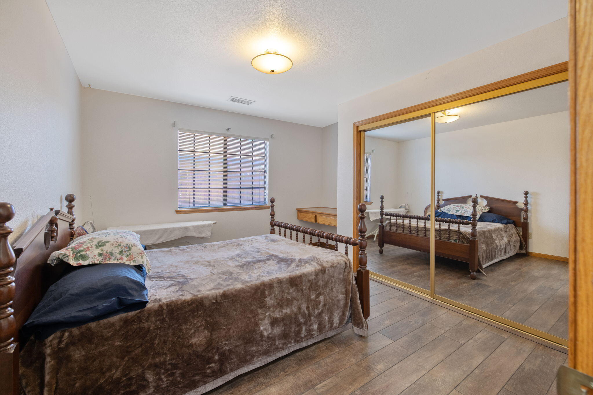 1968 London Cir, Tulare, CA 93274