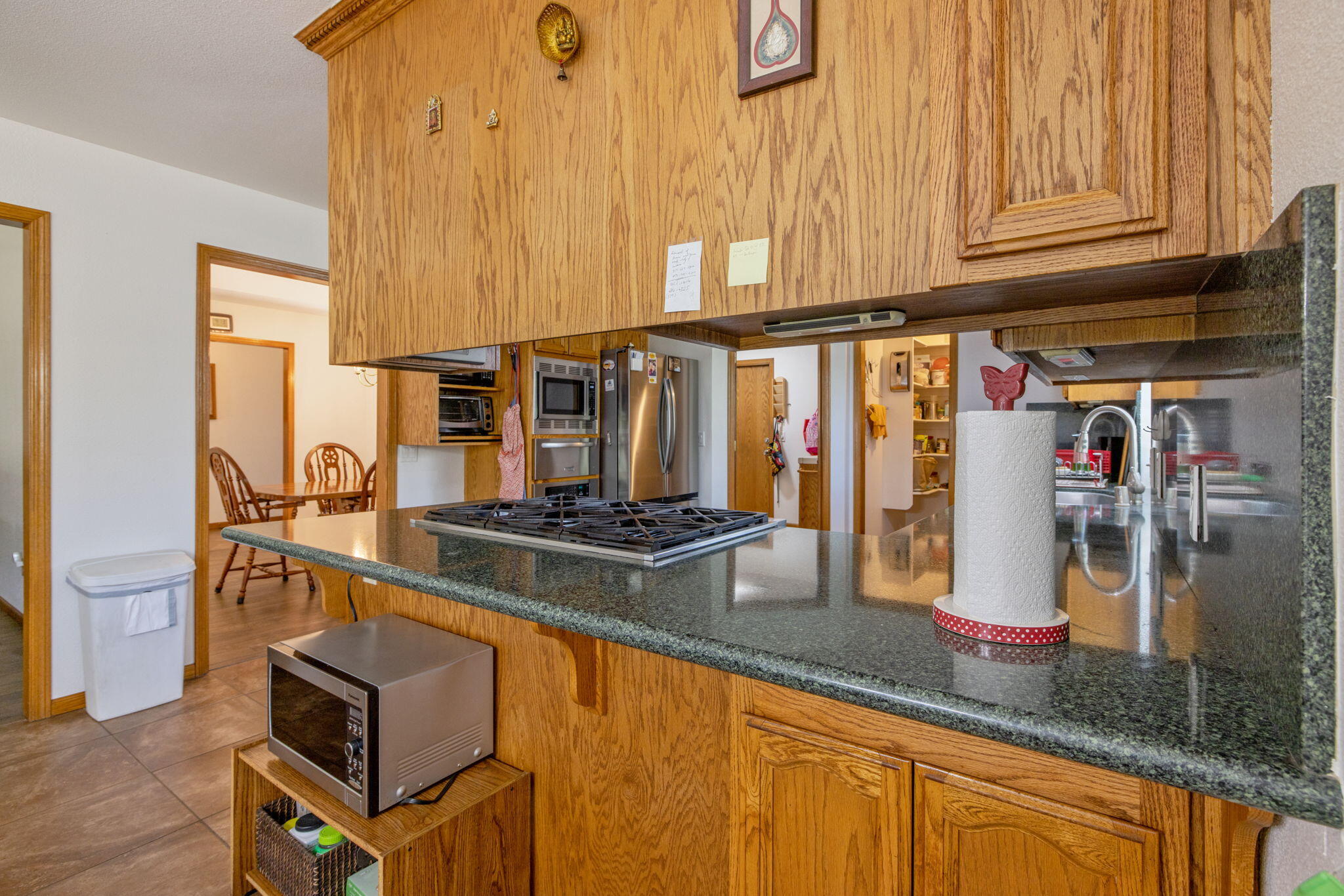 1968 London Cir, Tulare, CA 93274
