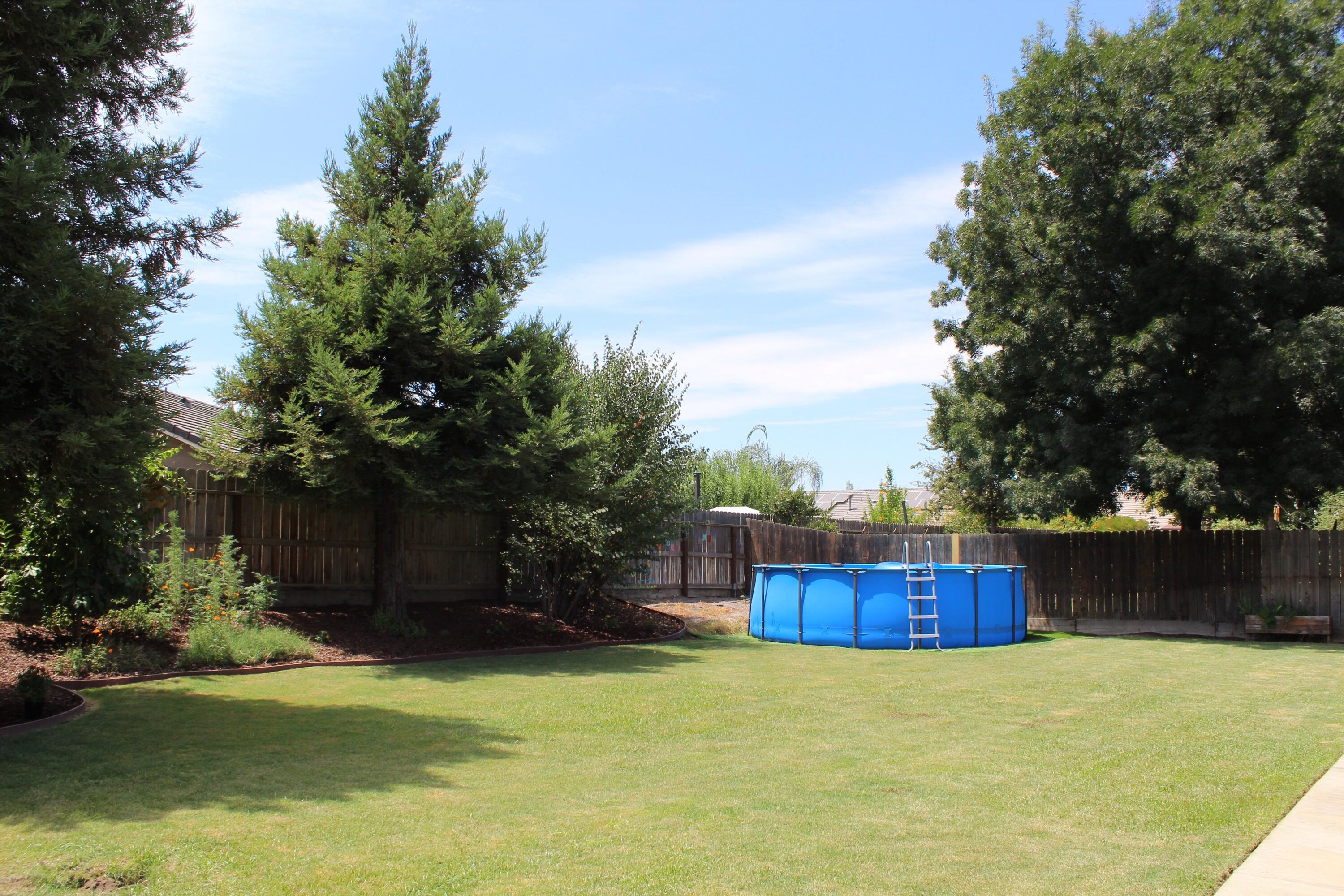 2151 W Orange Ave, Porterville, CA 93257