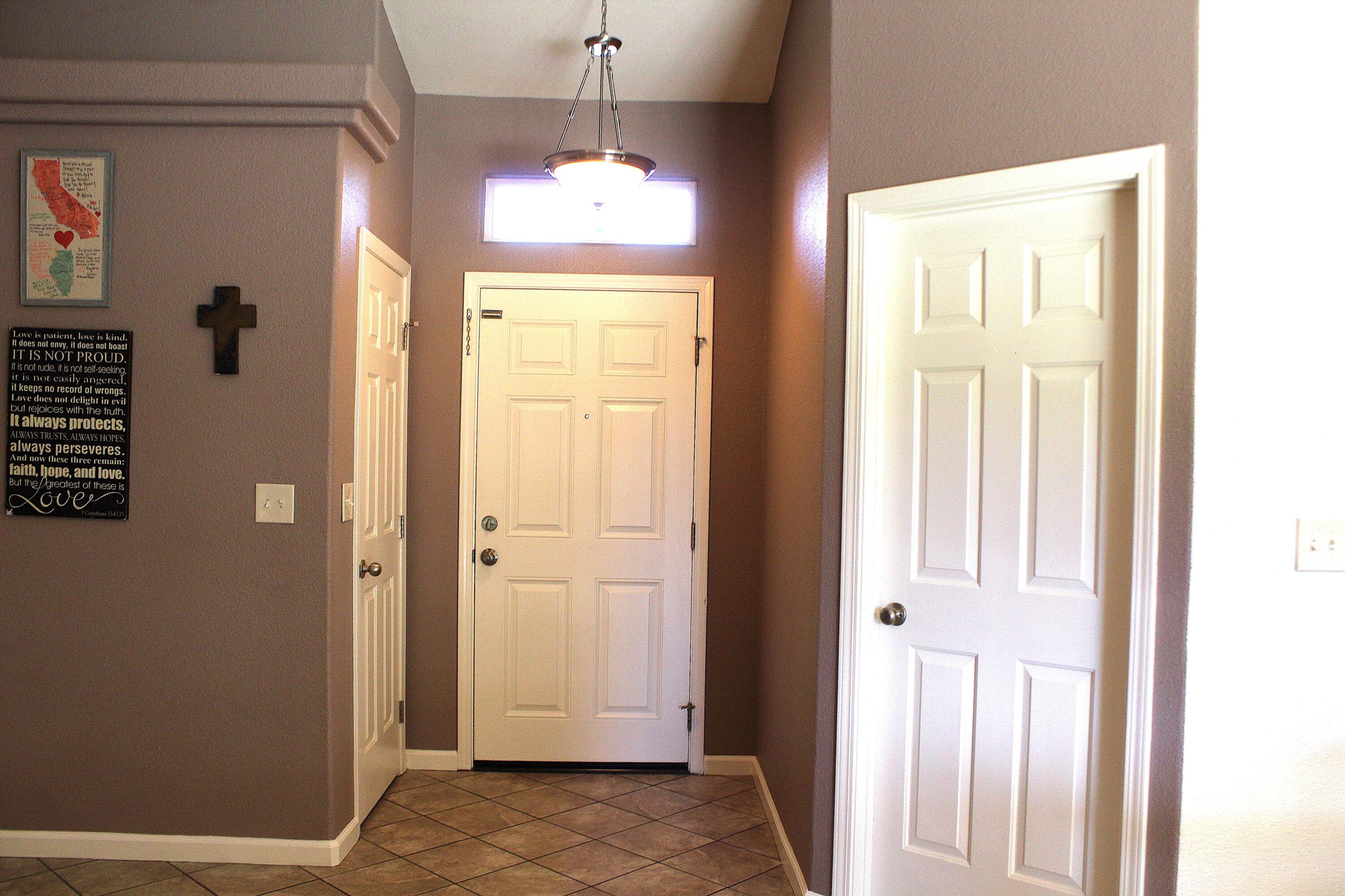 2151 W Orange Ave, Porterville, CA 93257