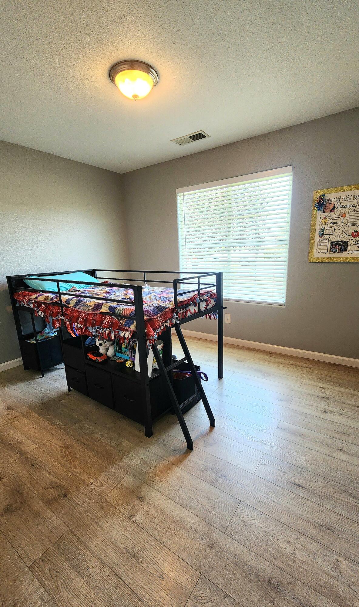 2151 W Orange Ave, Porterville, CA 93257