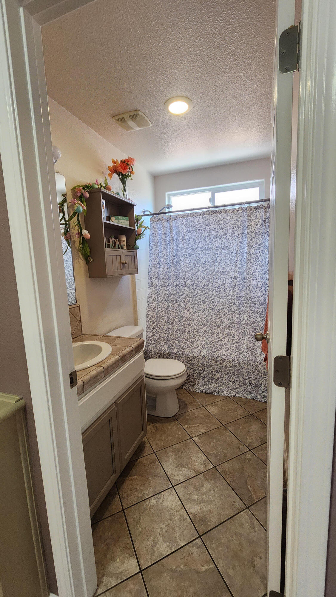 2151 W Orange Ave, Porterville, CA 93257