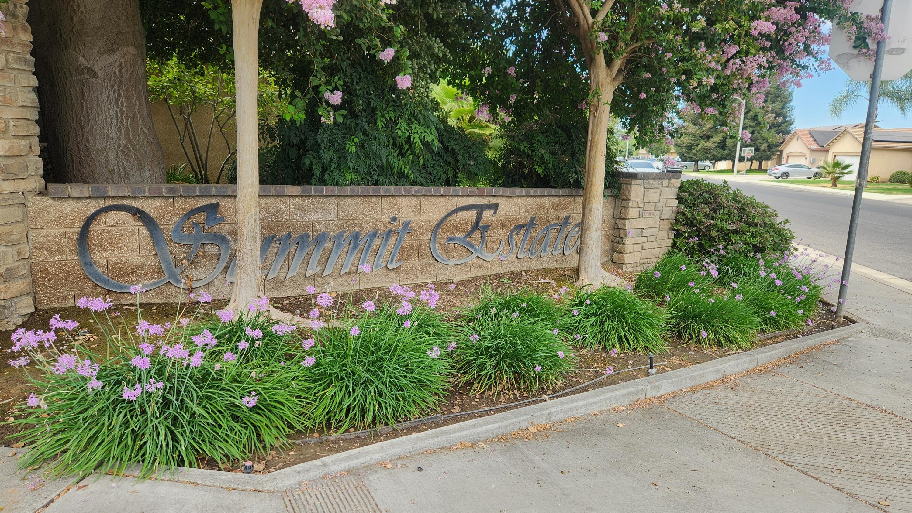 2151 W Orange Ave, Porterville, CA 93257