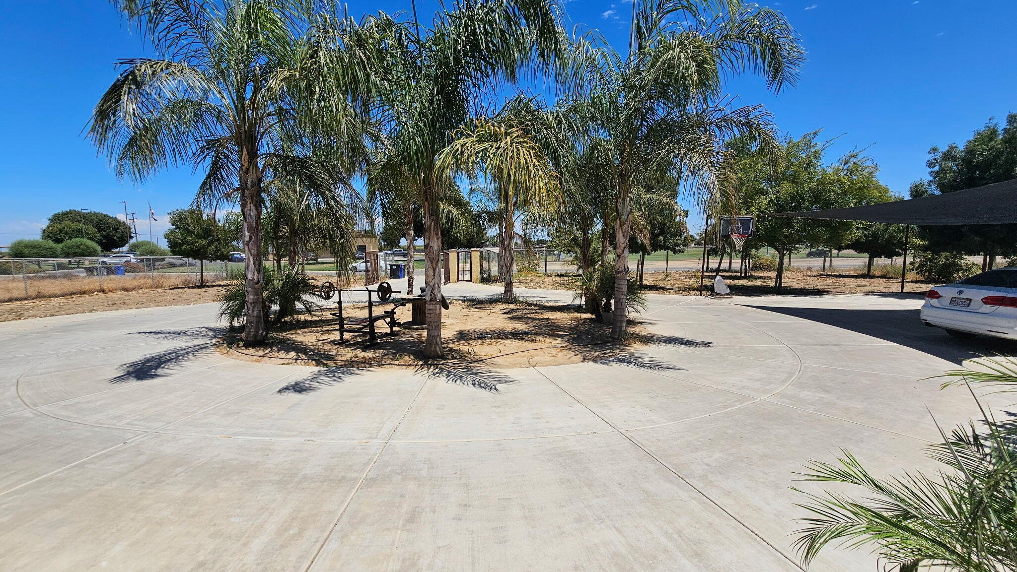 595 N Evans Rd, Tipton, CA 93272