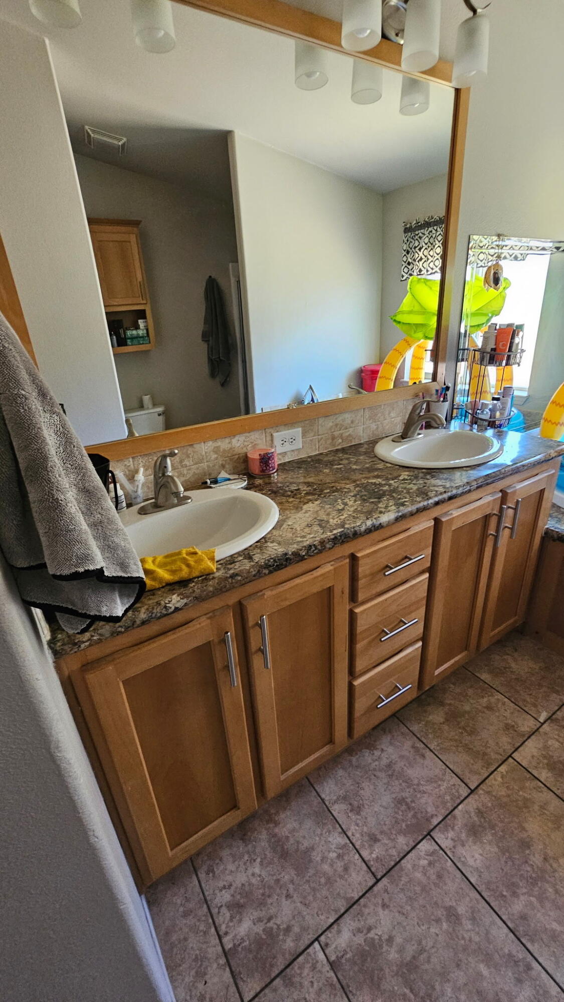 595 N Evans Rd, Tipton, CA 93272
