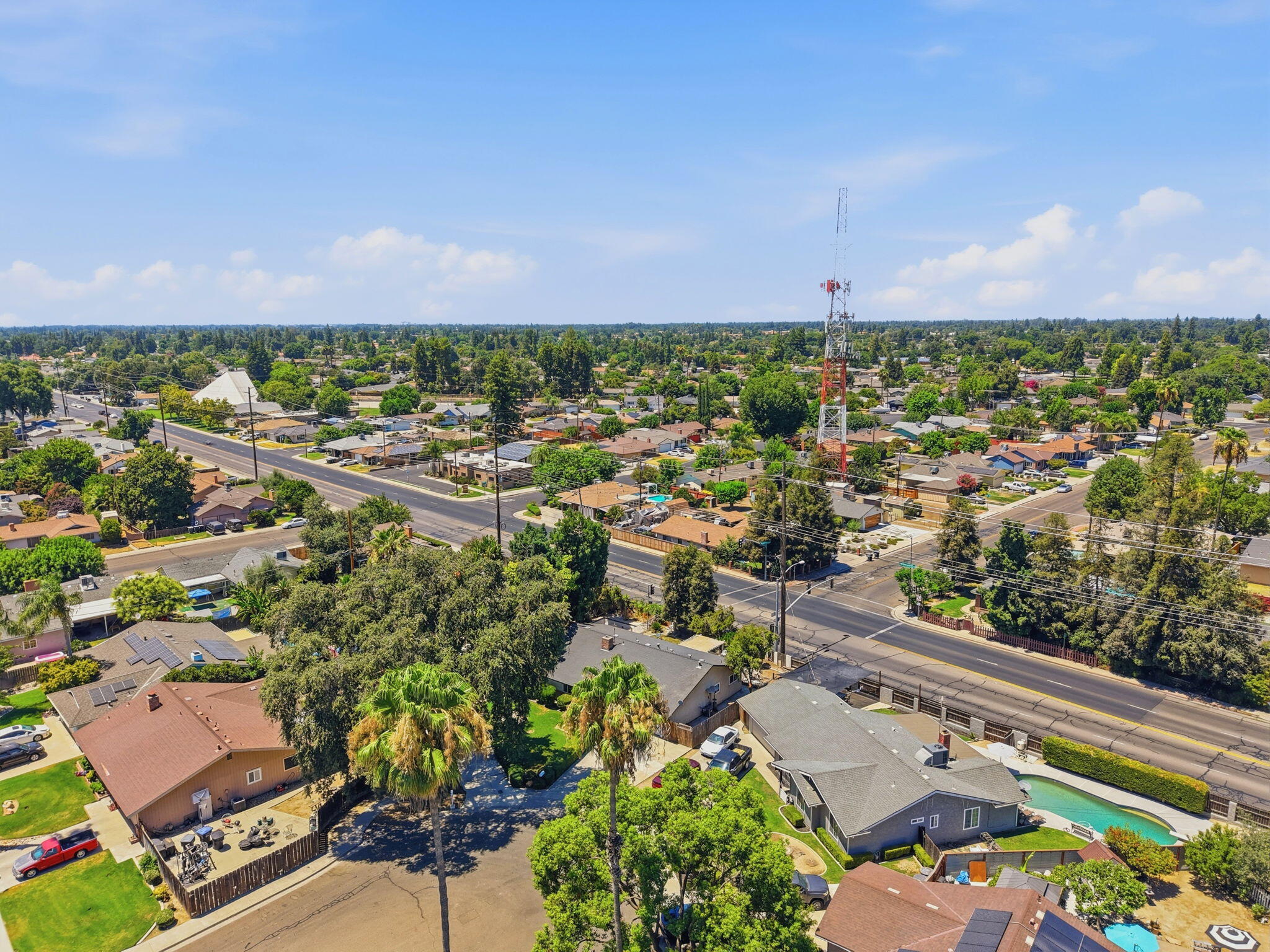 2017 S Woodland St, Visalia, CA 93277