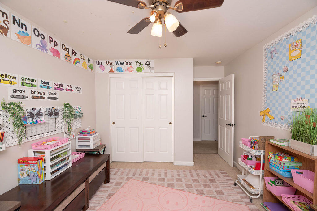 112 N Casablanca St, Visalia, CA 93292