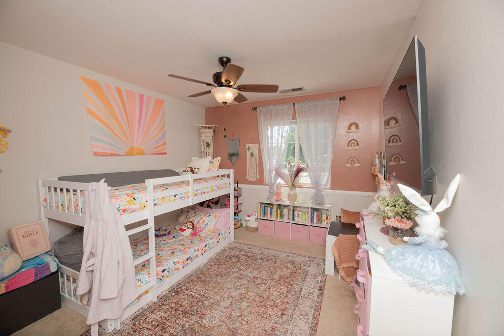 112 N Casablanca St, Visalia, CA 93292