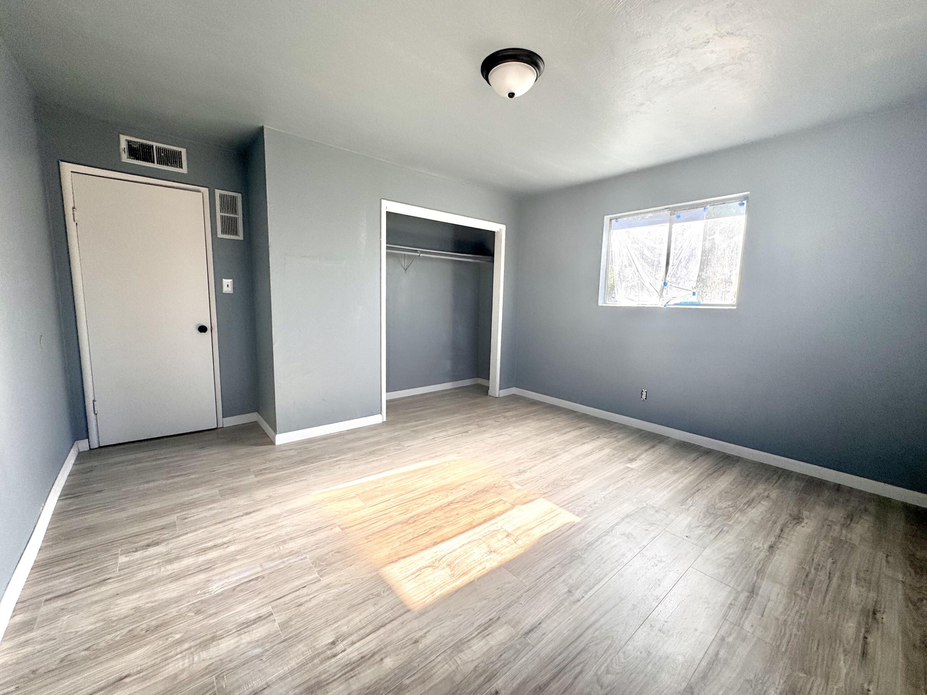 632 E Douglas Ave, Visalia, CA 93292