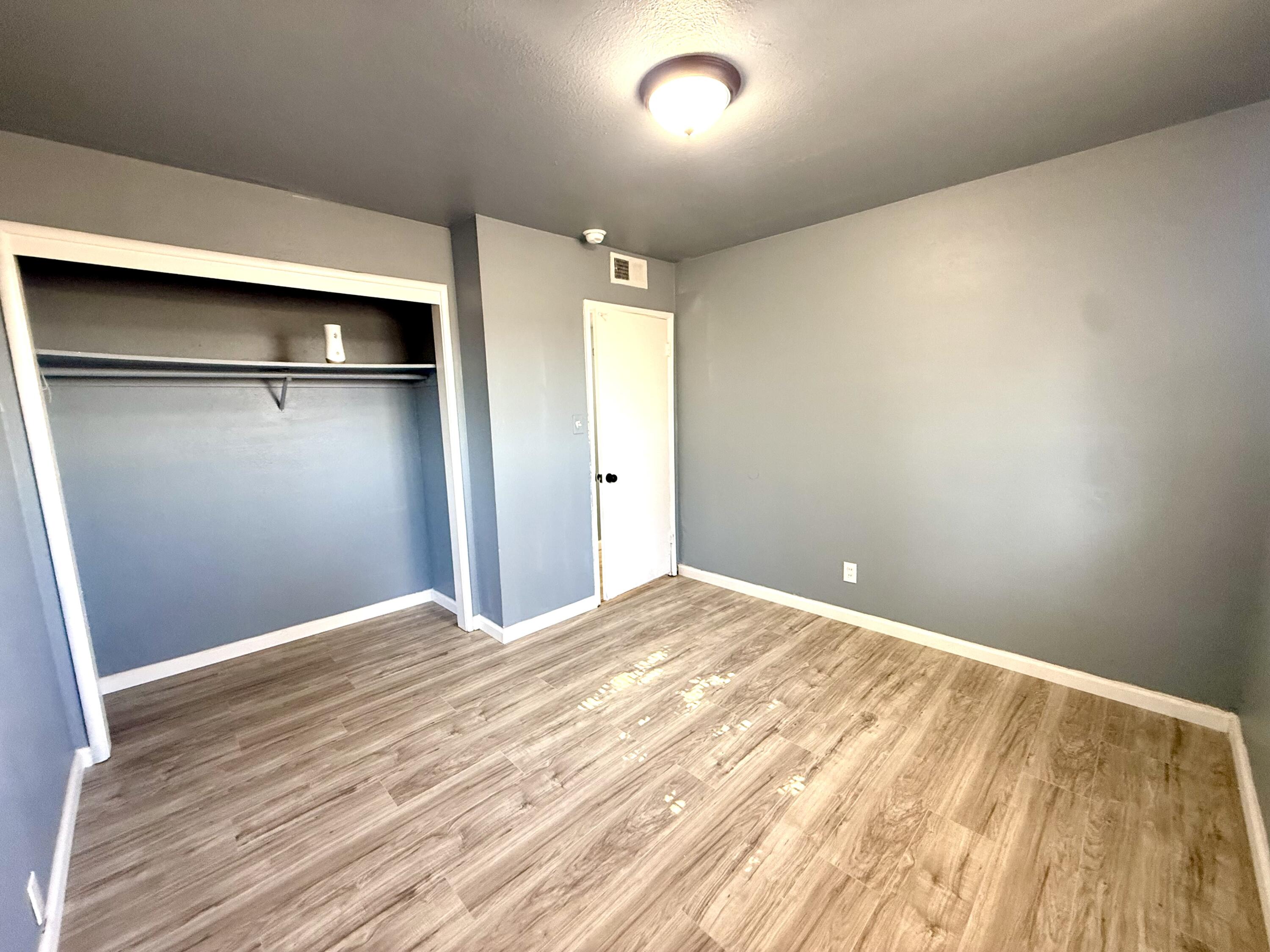 632 E Douglas Ave, Visalia, CA 93292