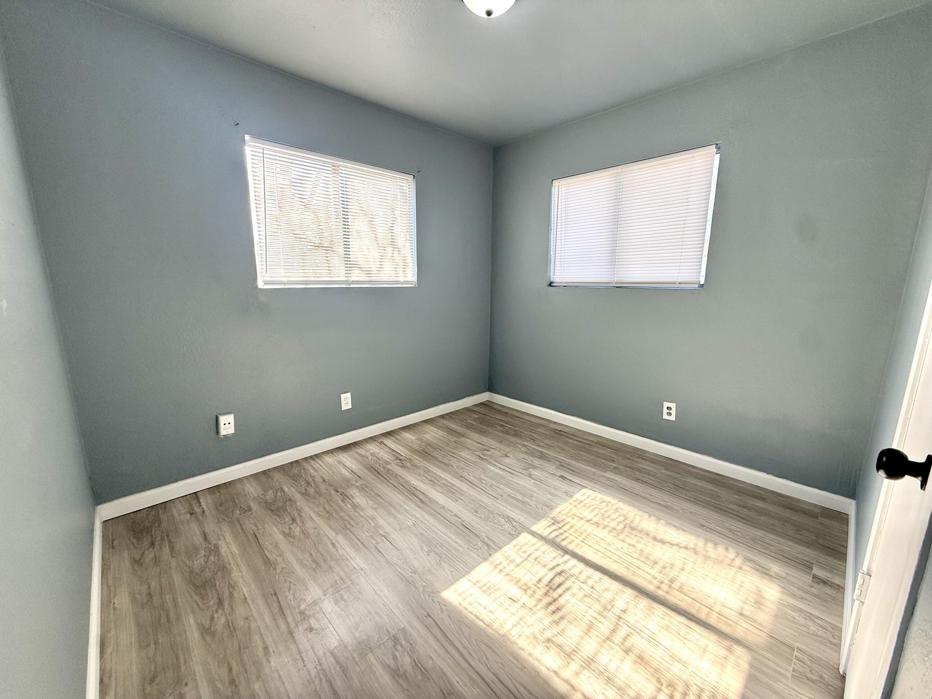 632 E Douglas Ave, Visalia, CA 93292
